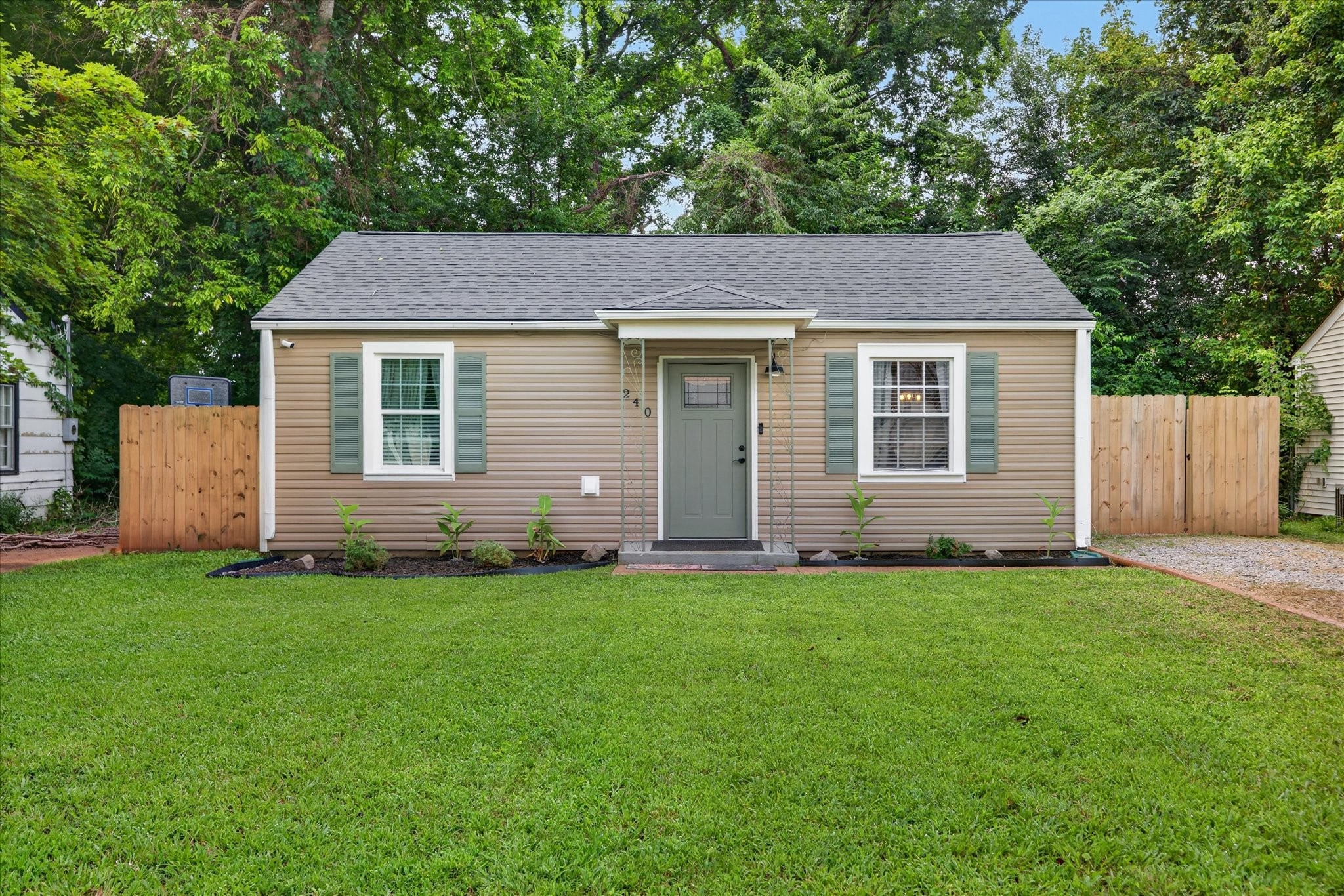 240 Burch Rd — photo