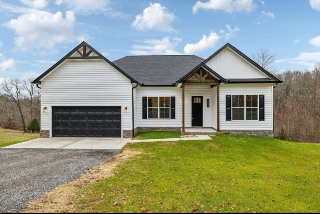 527 Hog Back Ridge Road, Bethpage, TN 37022