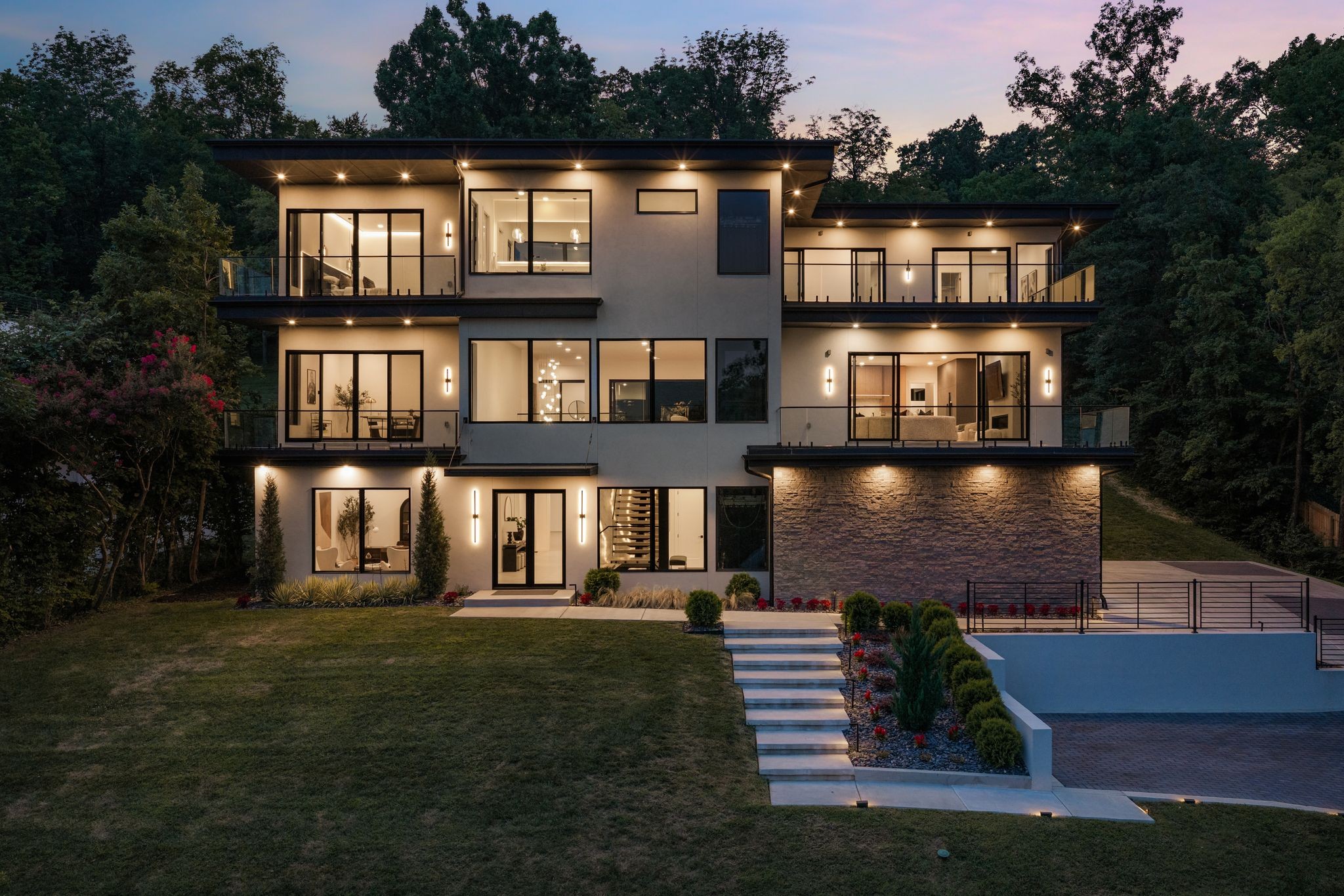4503 Wayland Dr — photo