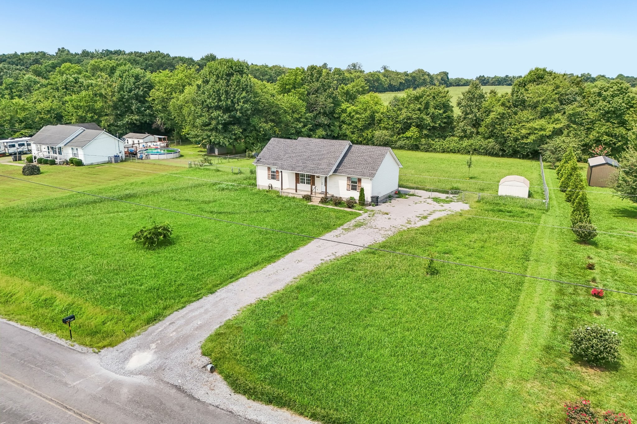 318 Cayenne Rd — photo