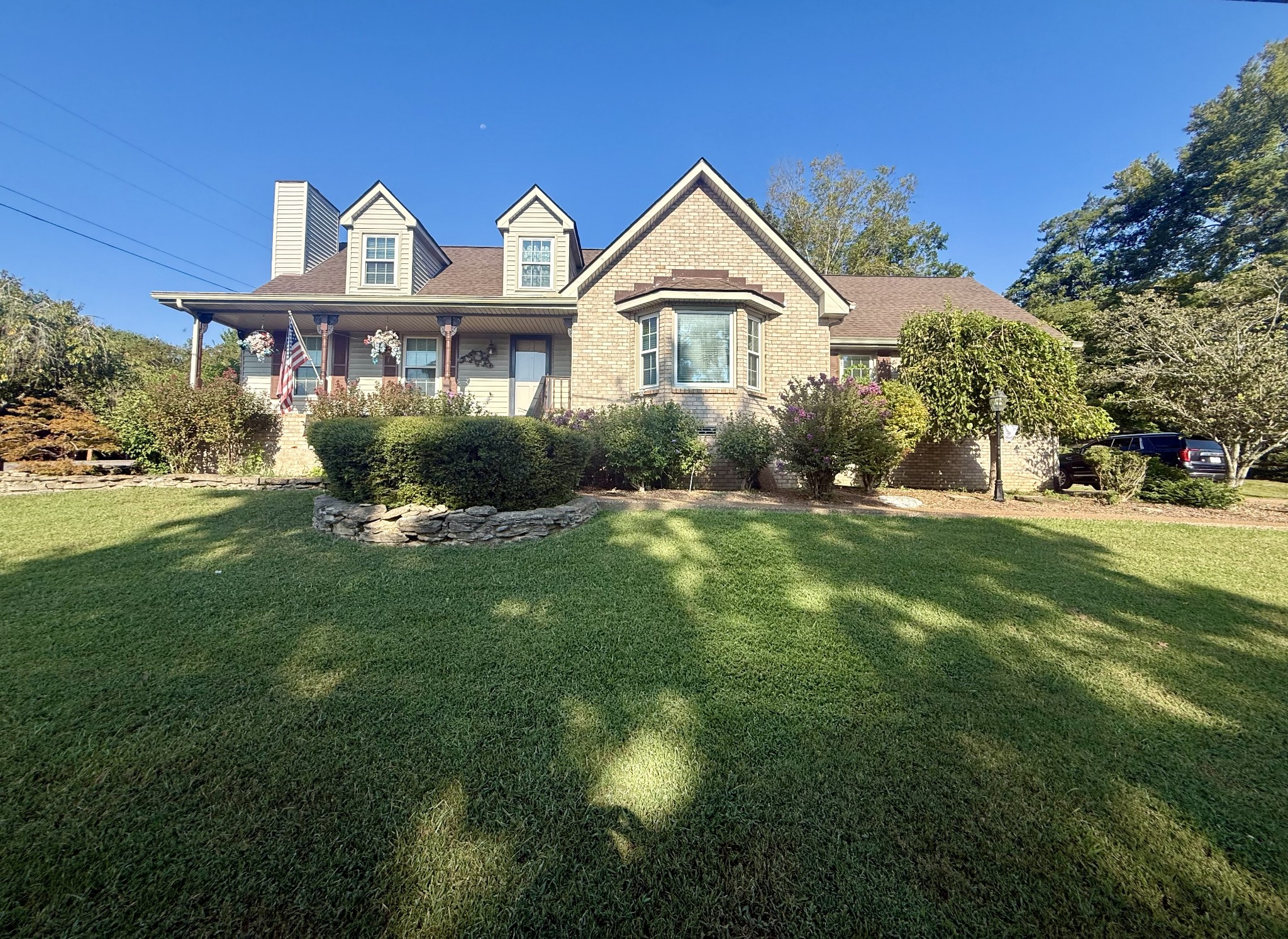 1025 Singing Springs Rd — photo