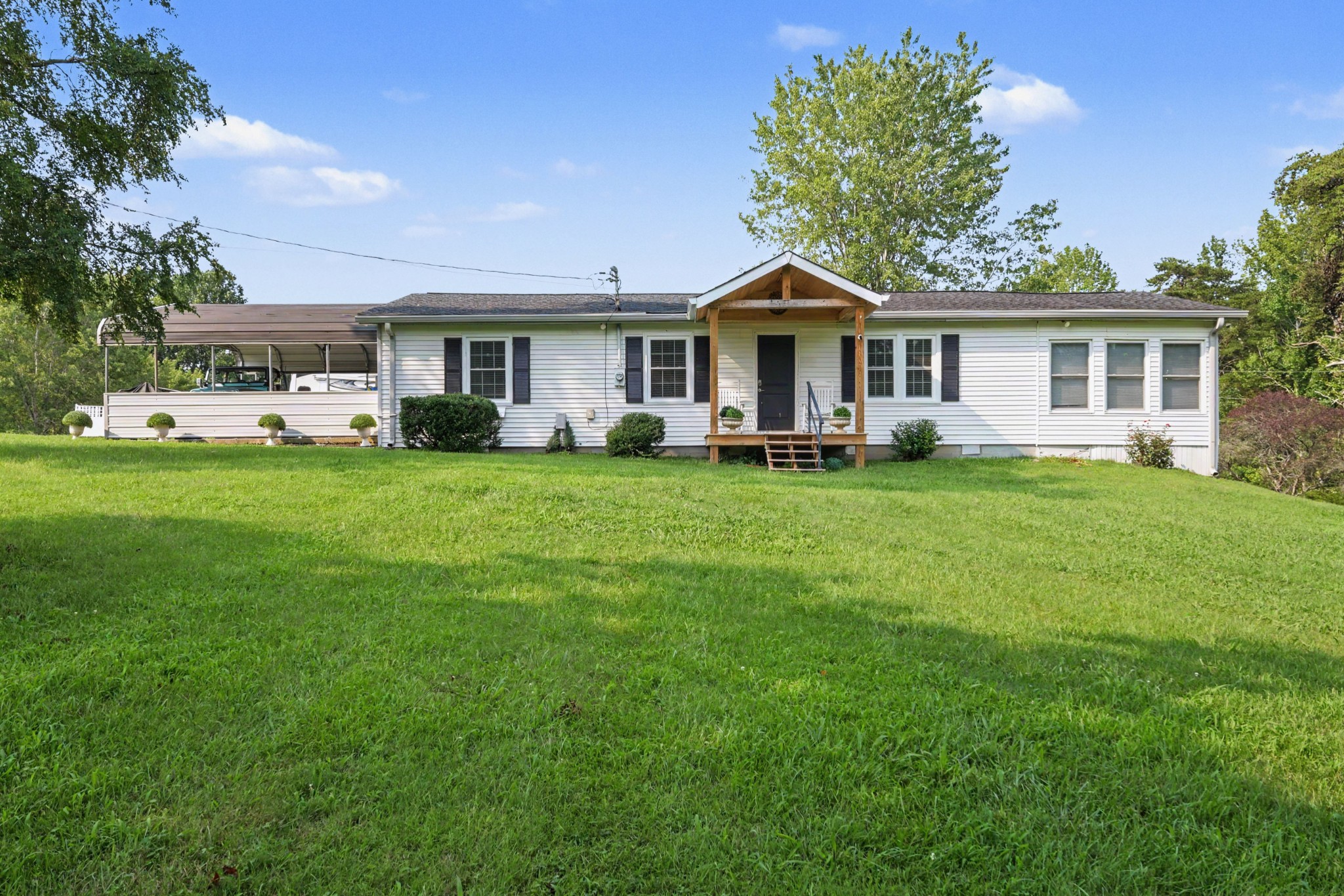 1147 Pleasant Valley Rd — photo