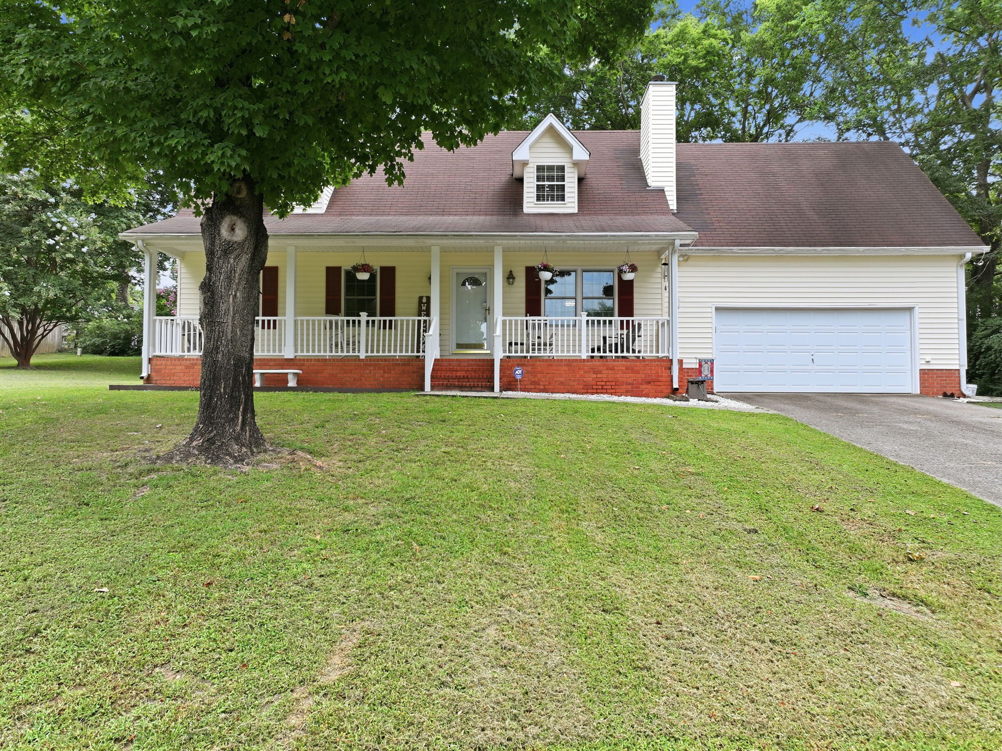 632 Glencoe Ct — photo