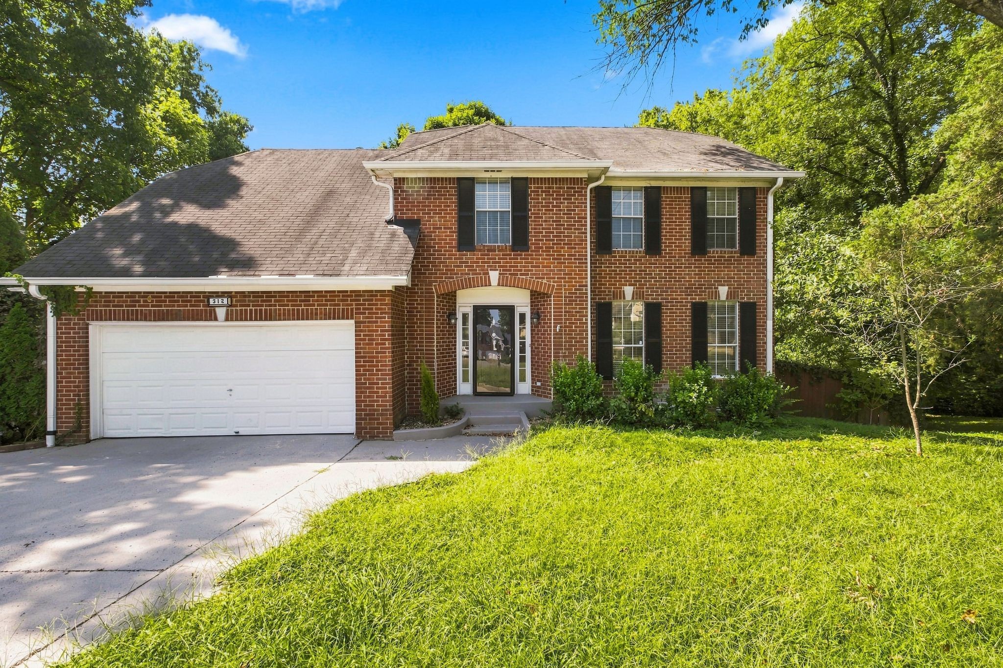 312 Bristol Mountain Ct — photo