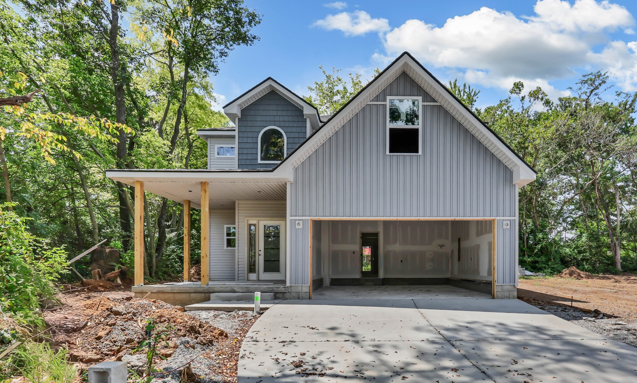 318 Switchgrass Dr — photo