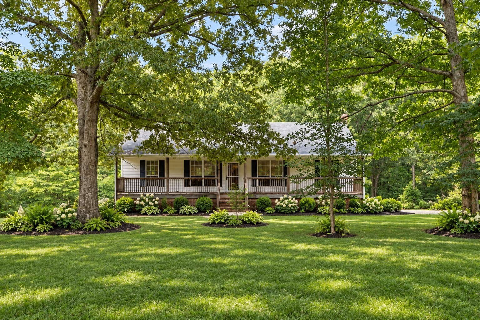 414 Valleywood Dr — photo