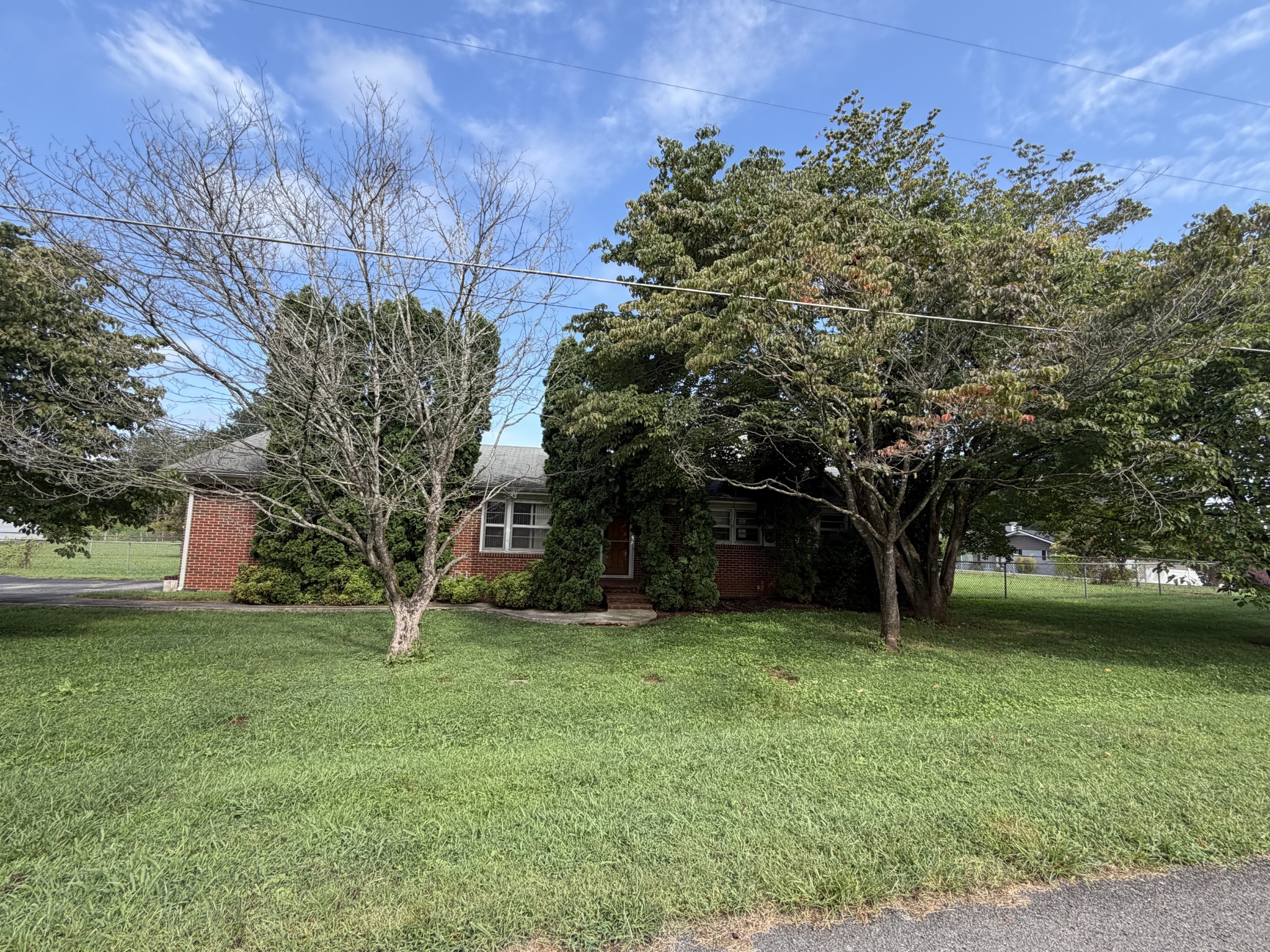 207 Melody Ln — photo