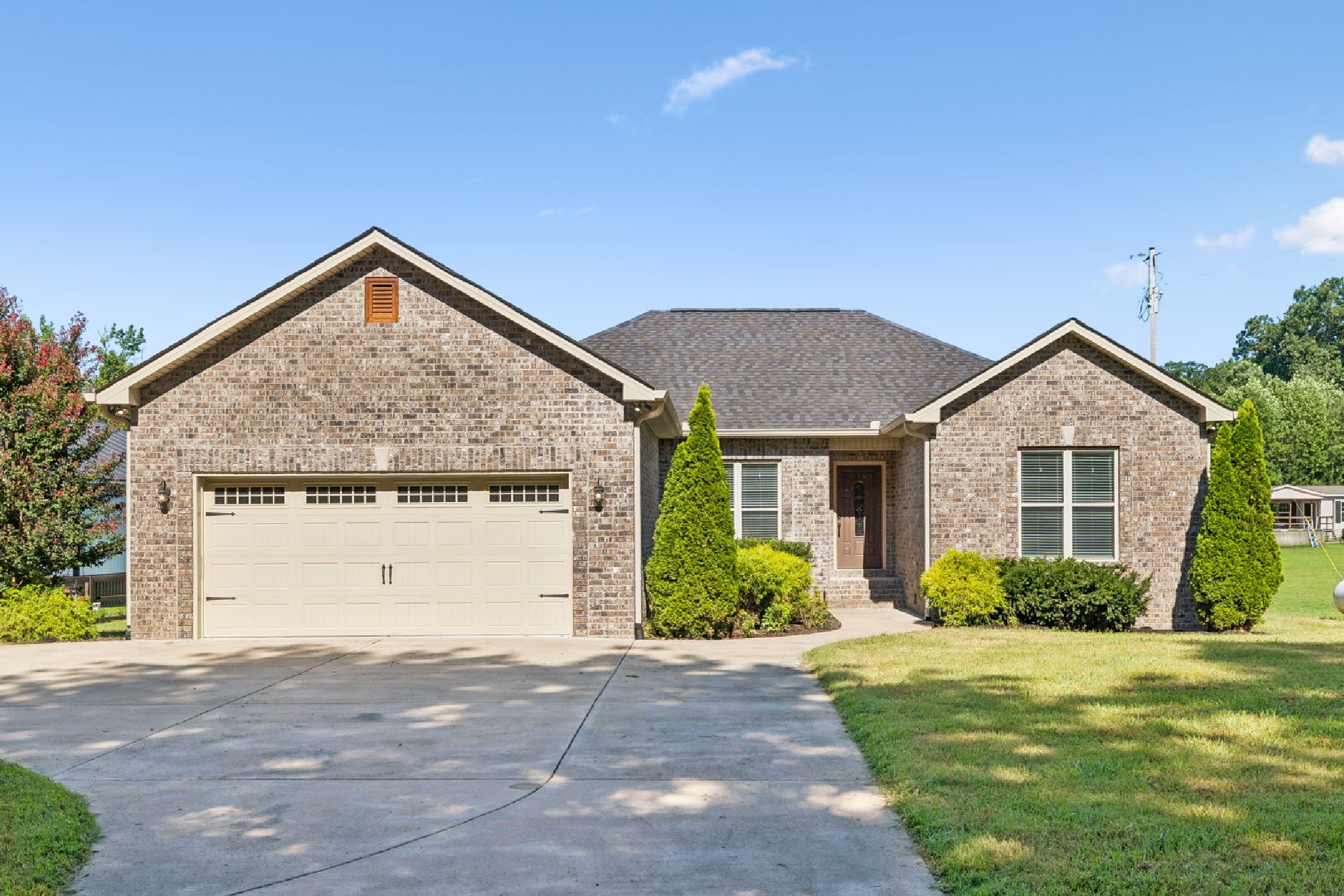 525 Bob Perry Road, Bethpage, TN 37022