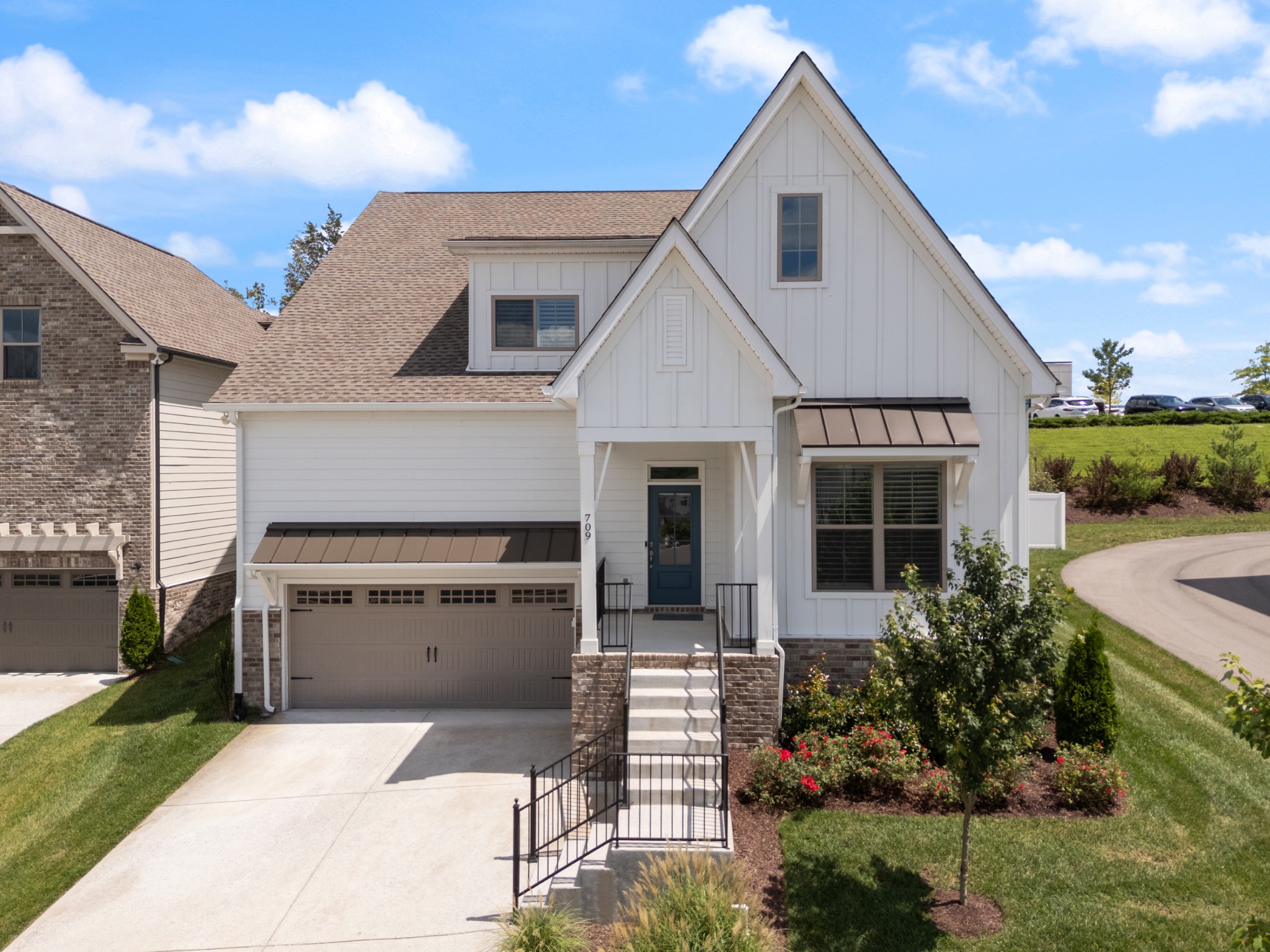 709 Fordham Dr — photo