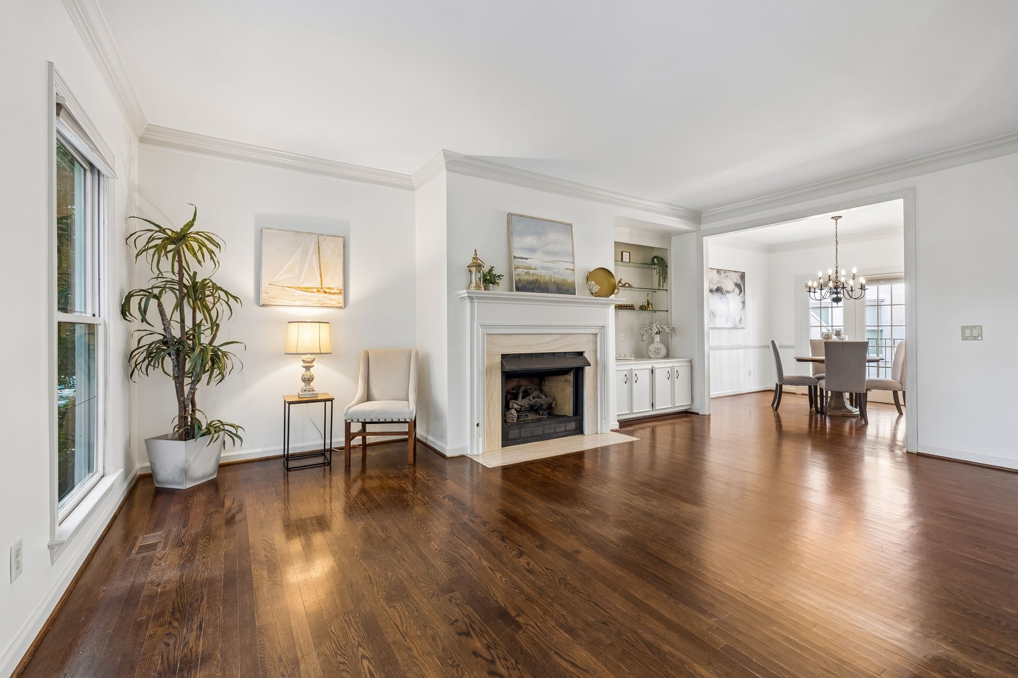3015 Woodlawn Dr — photo