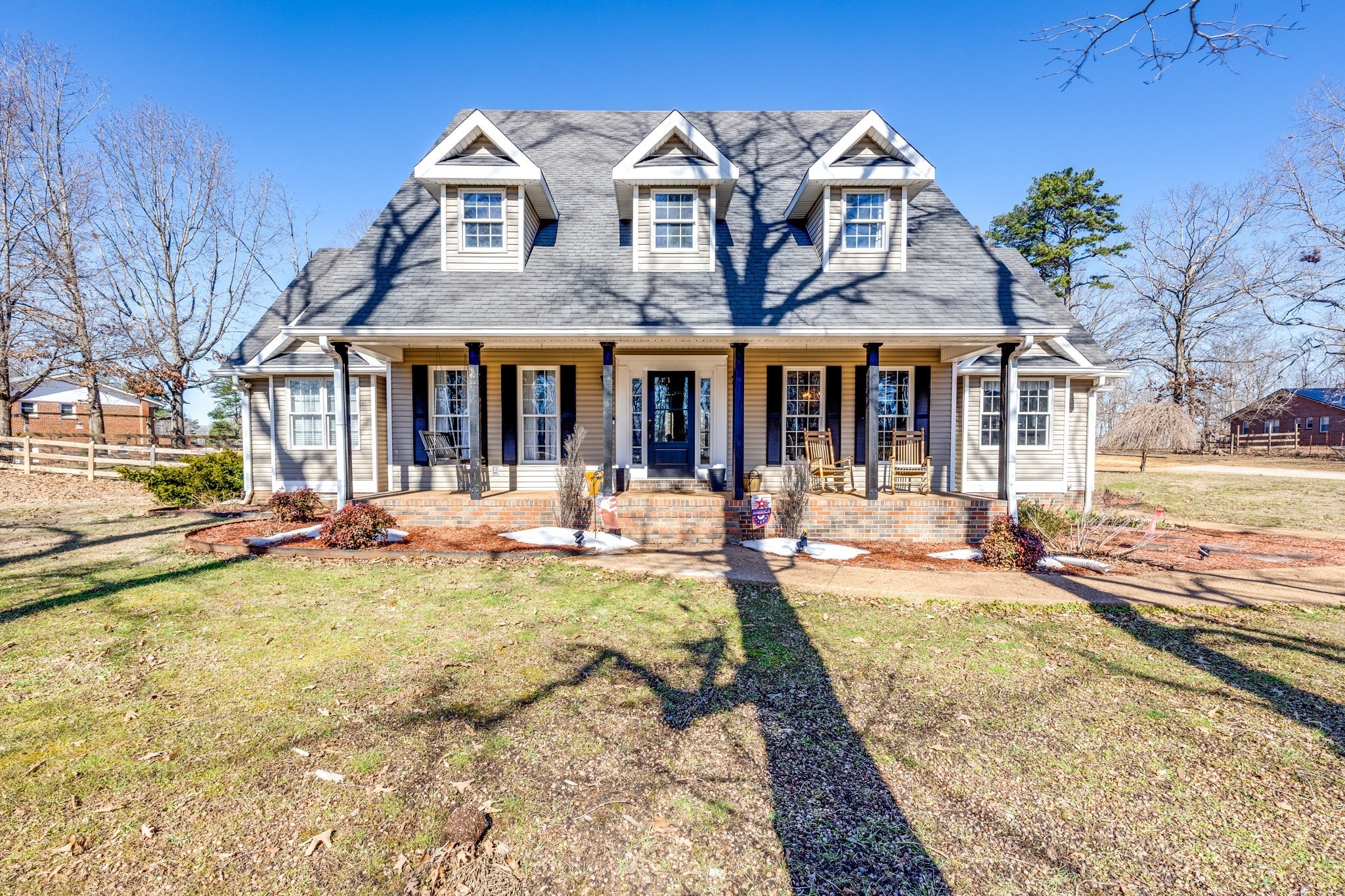 831 Columbia Hwy — photo