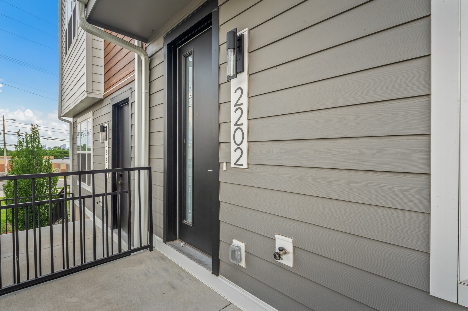 2202 Old Matthews Rd — photo