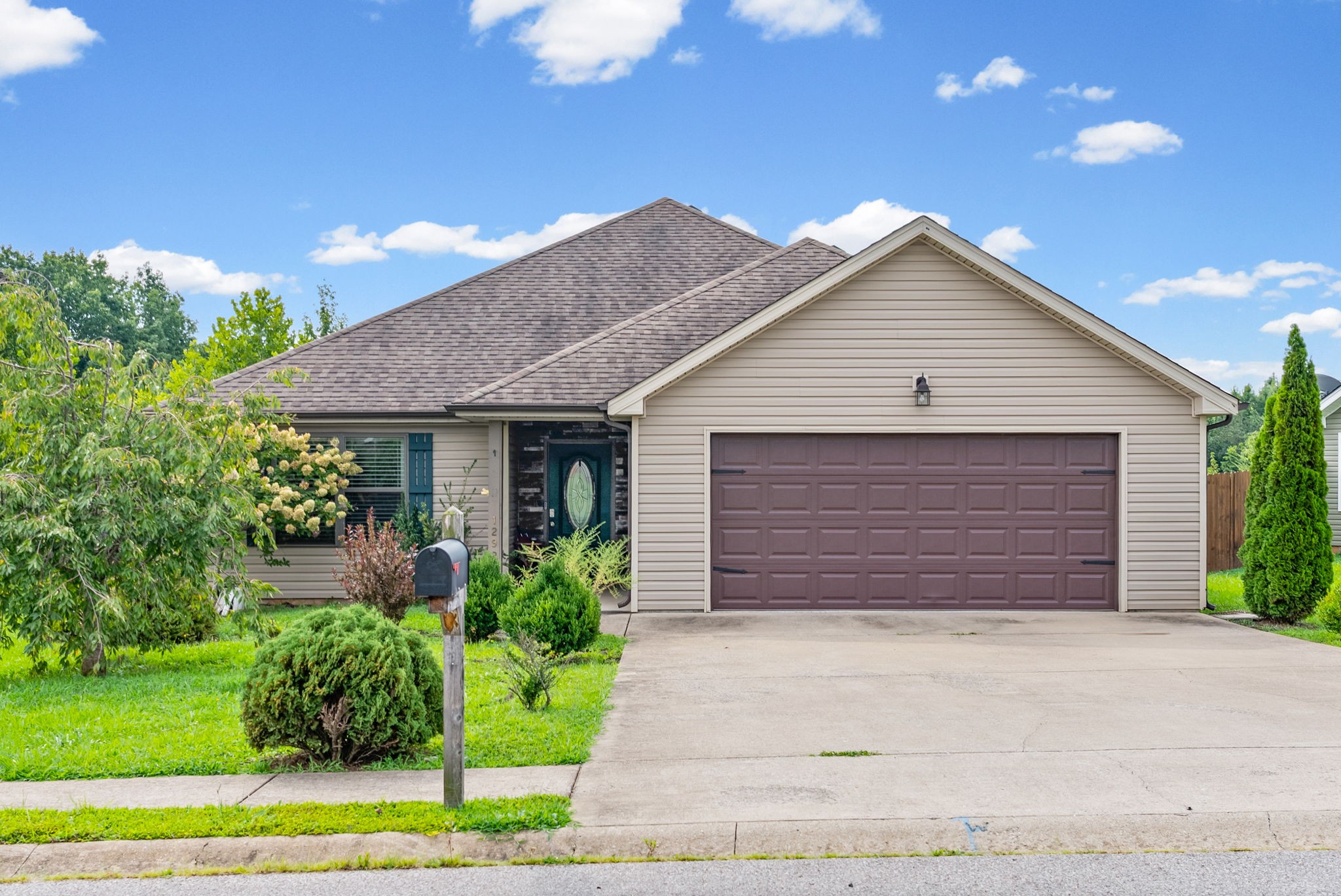 1292 Freedom Dr — photo