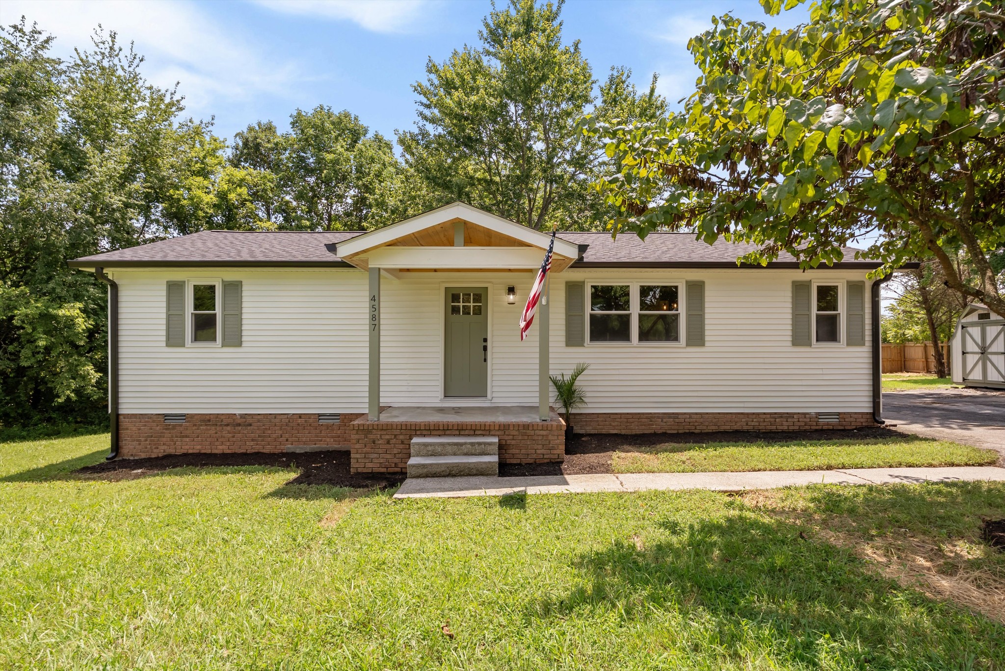4587 Lahr Road, Springfield, TN 37172