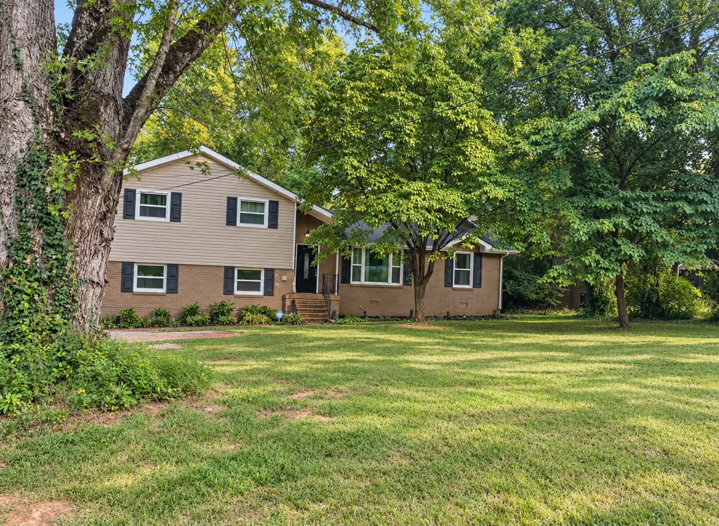 1215 Parkview Ter — photo