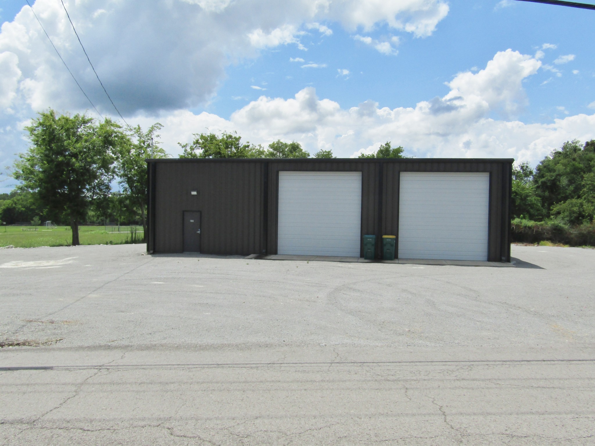 650 Springplace Rd — photo