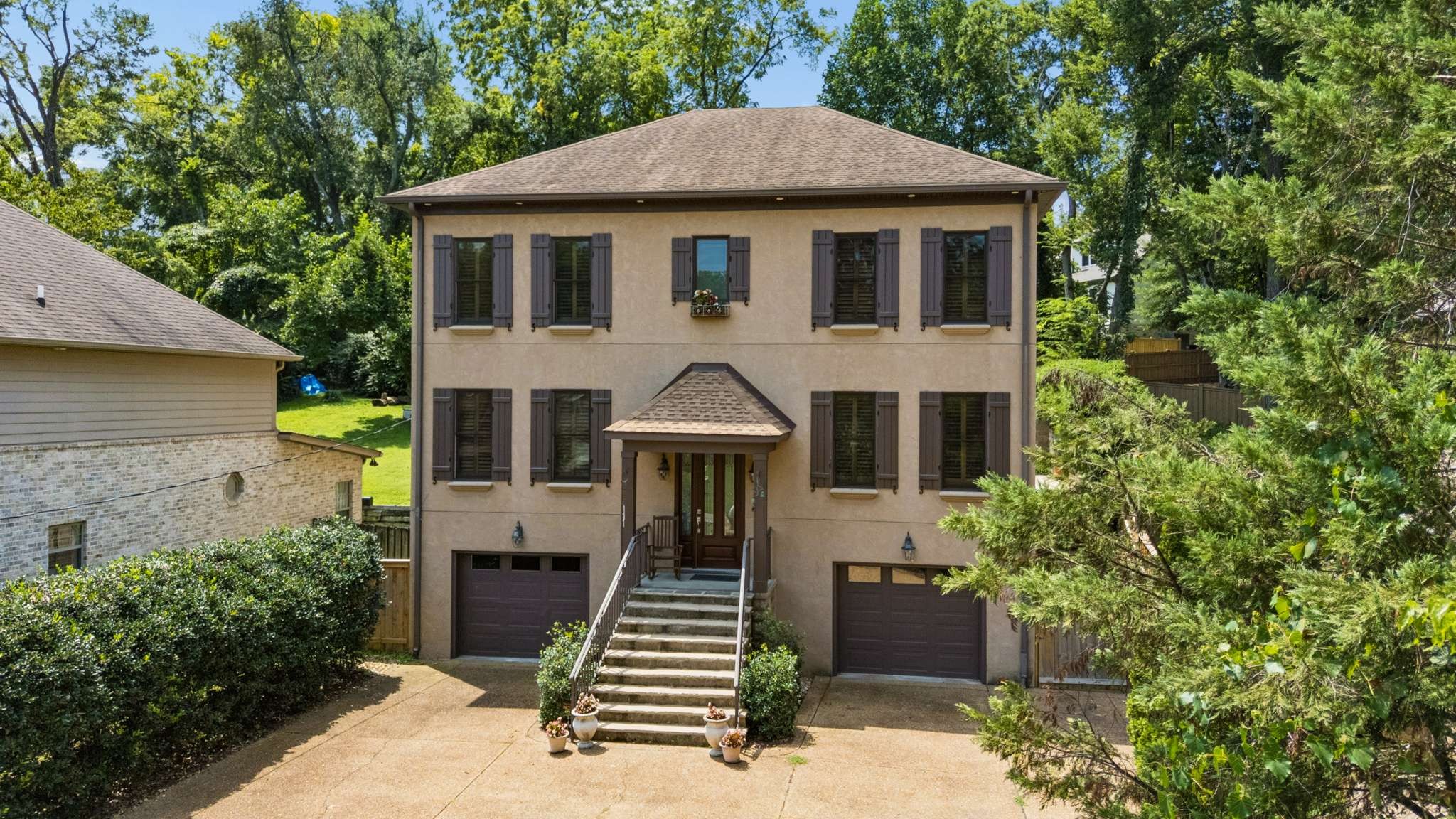 2115 Sharondale Dr — photo