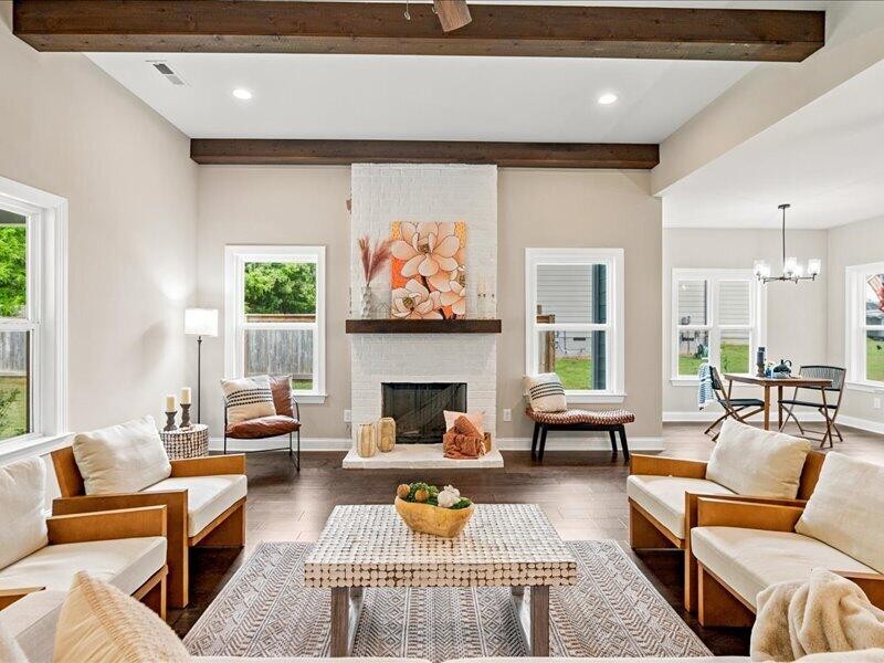 8886 Silver Maple Drive — photo