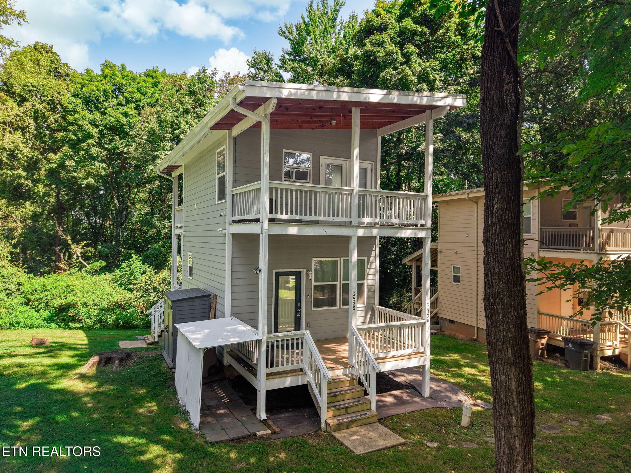 2539 Orchard House Way — photo