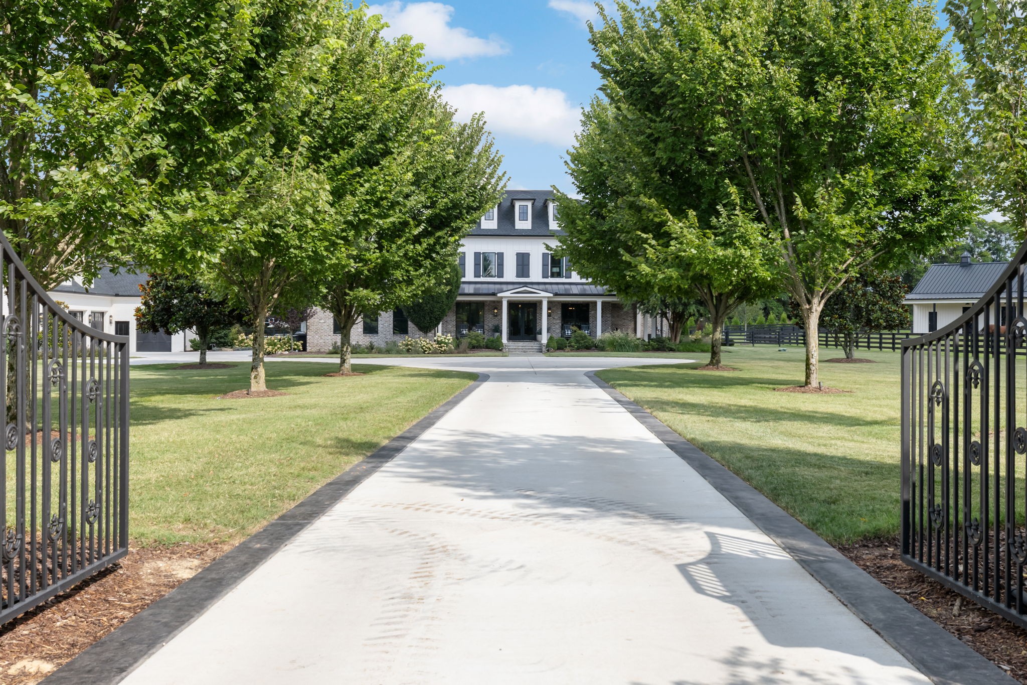 3301 Running Springs Ct — photo