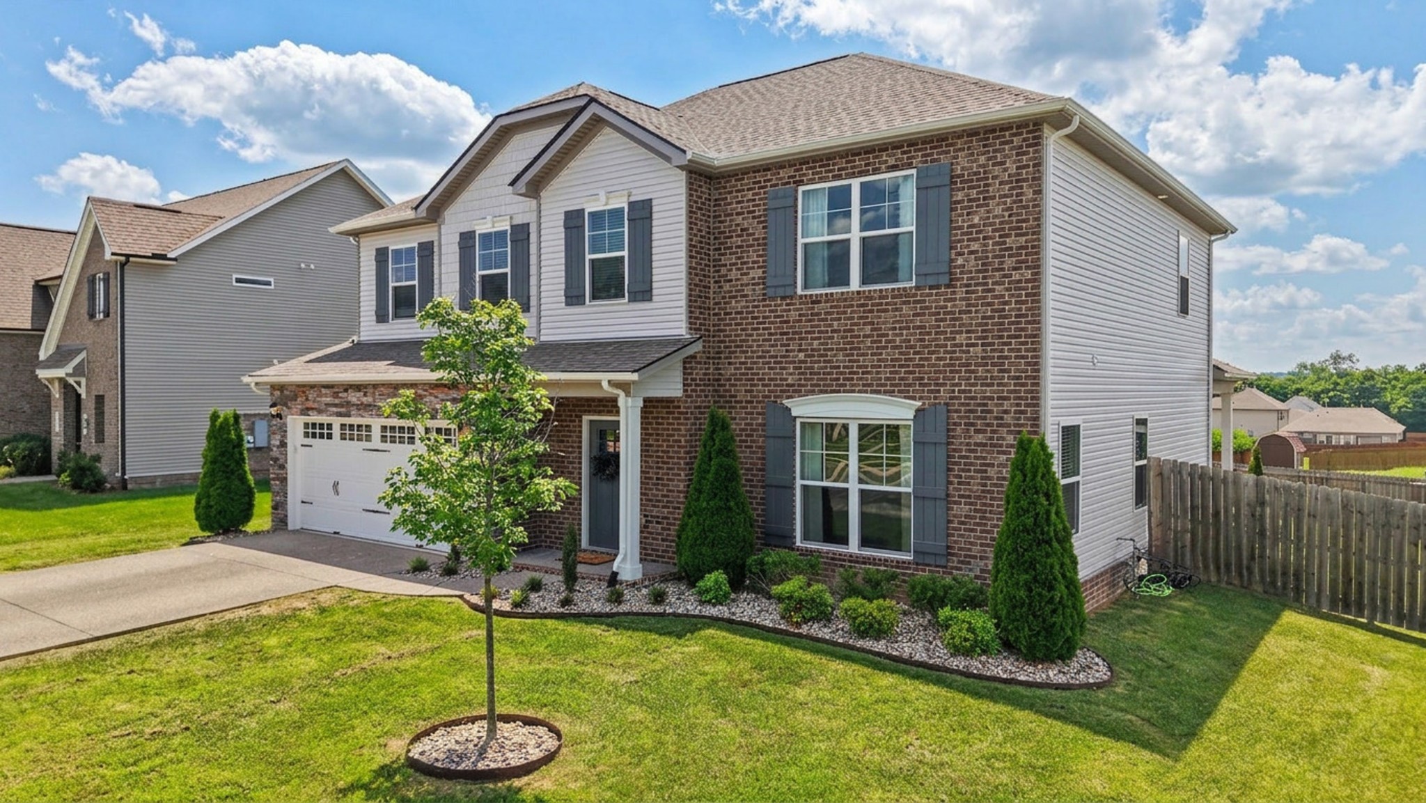 1383 Wentworth Dr — photo