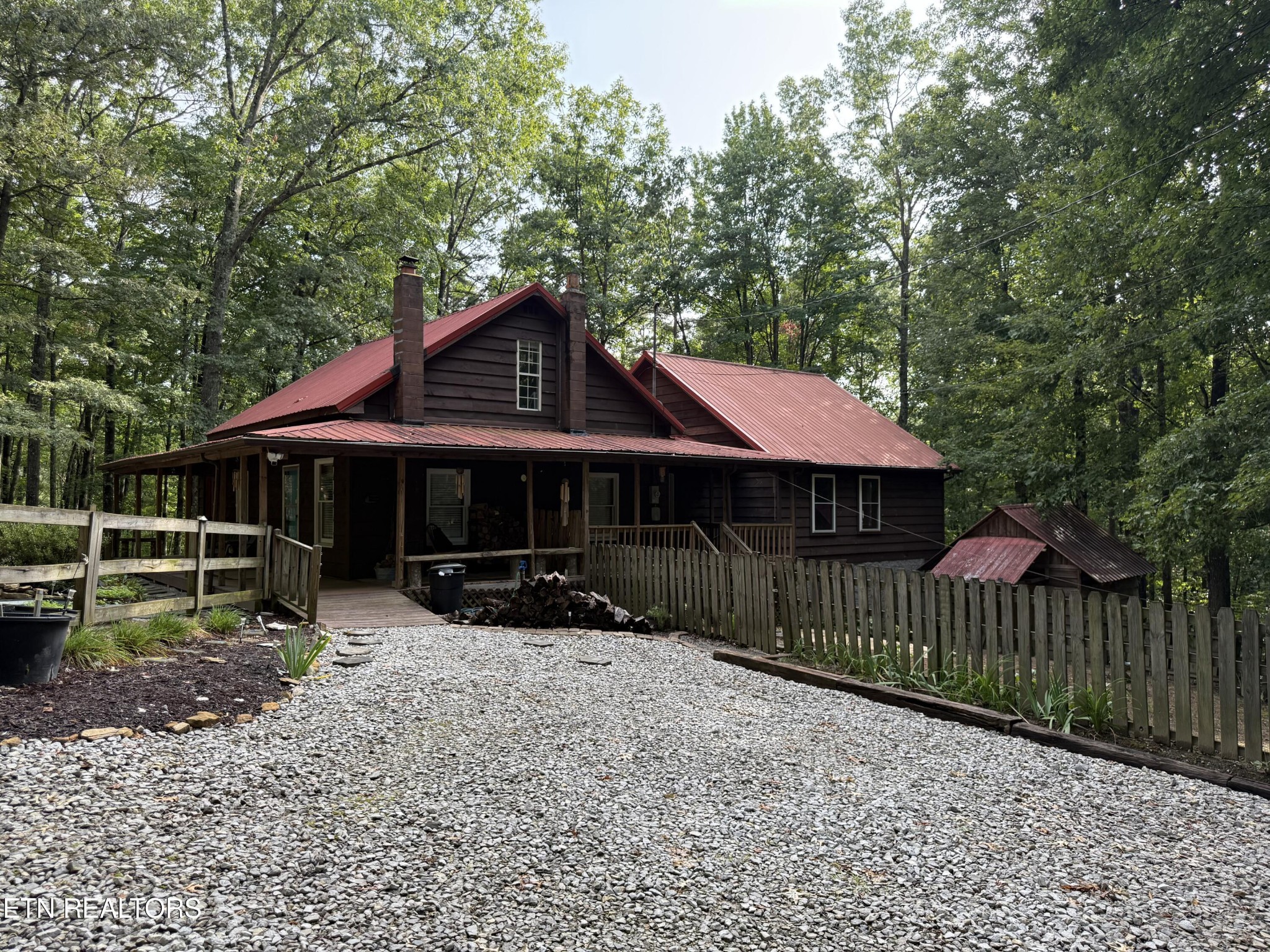 360 Joe Barnett Rd — photo