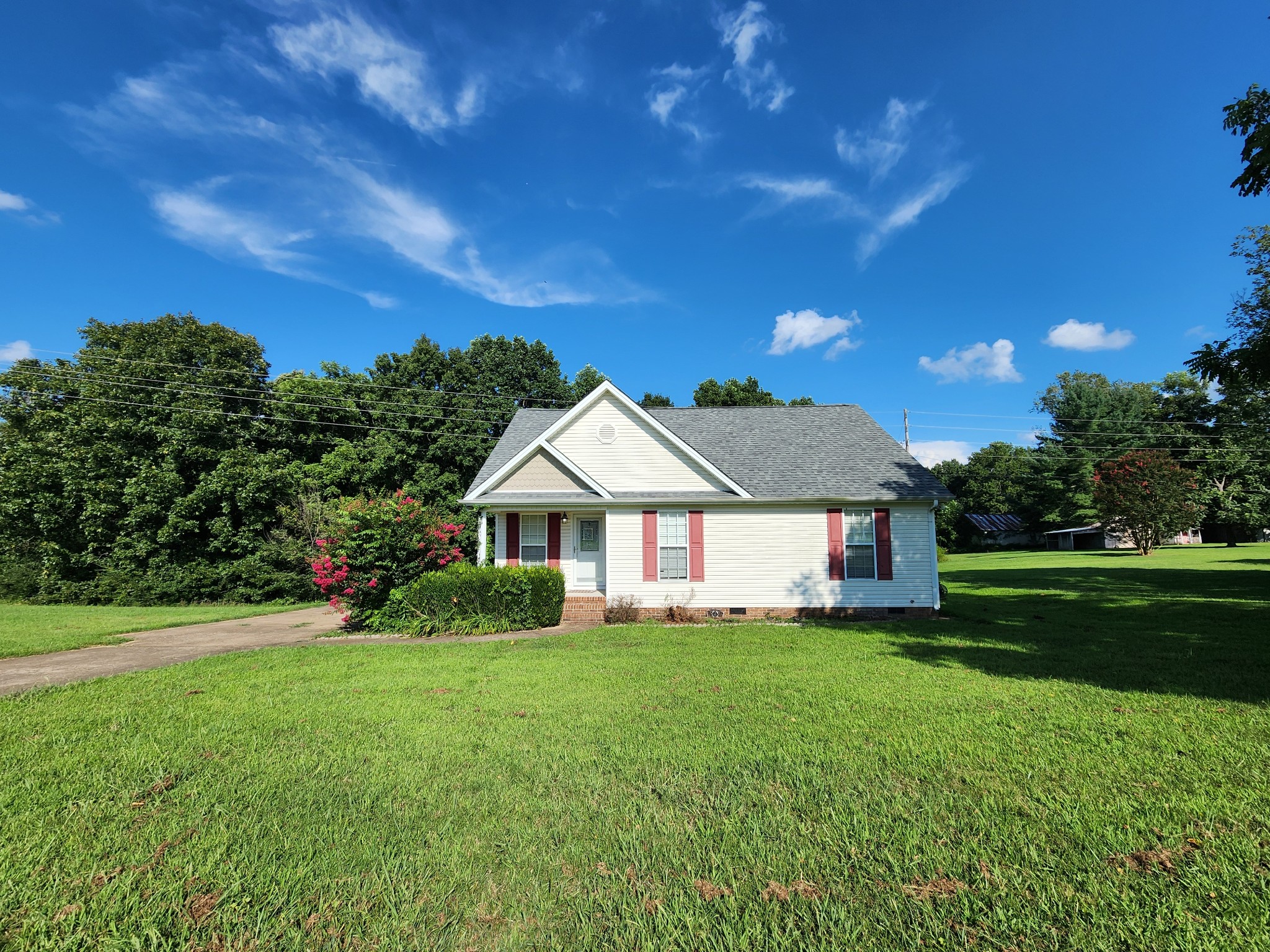1149 Oak Grove Road, Goodspring, TN 38460