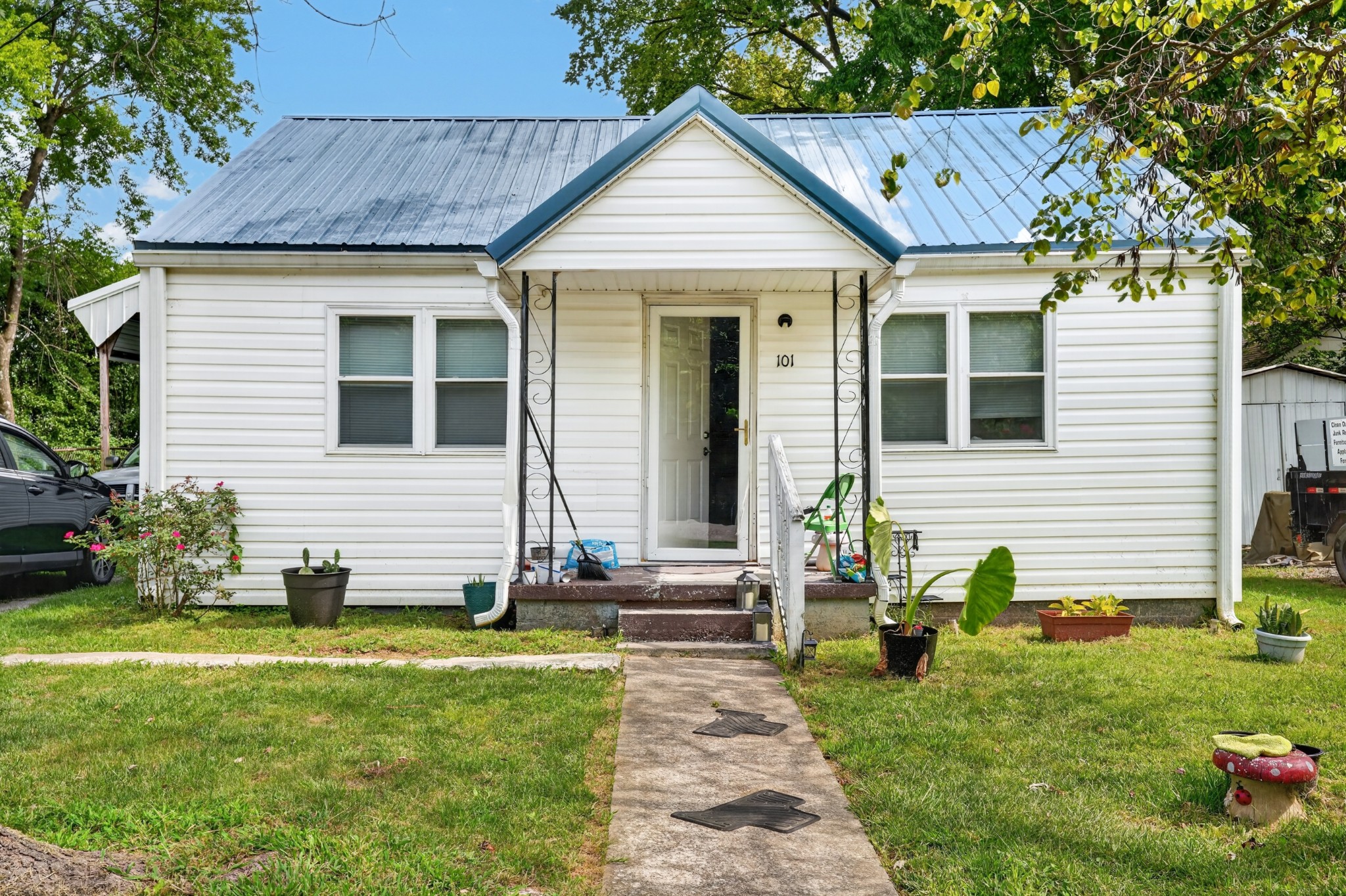 101 S Legion Cir — photo