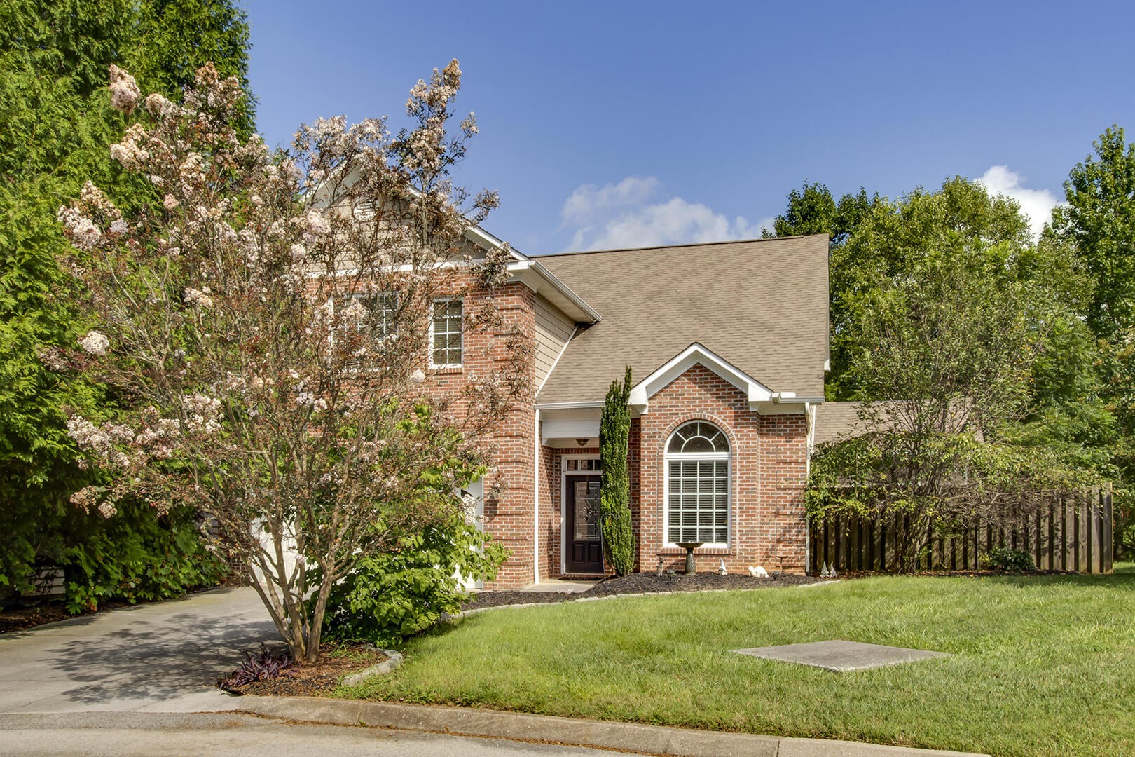 8511 King Arthur Lane — photo