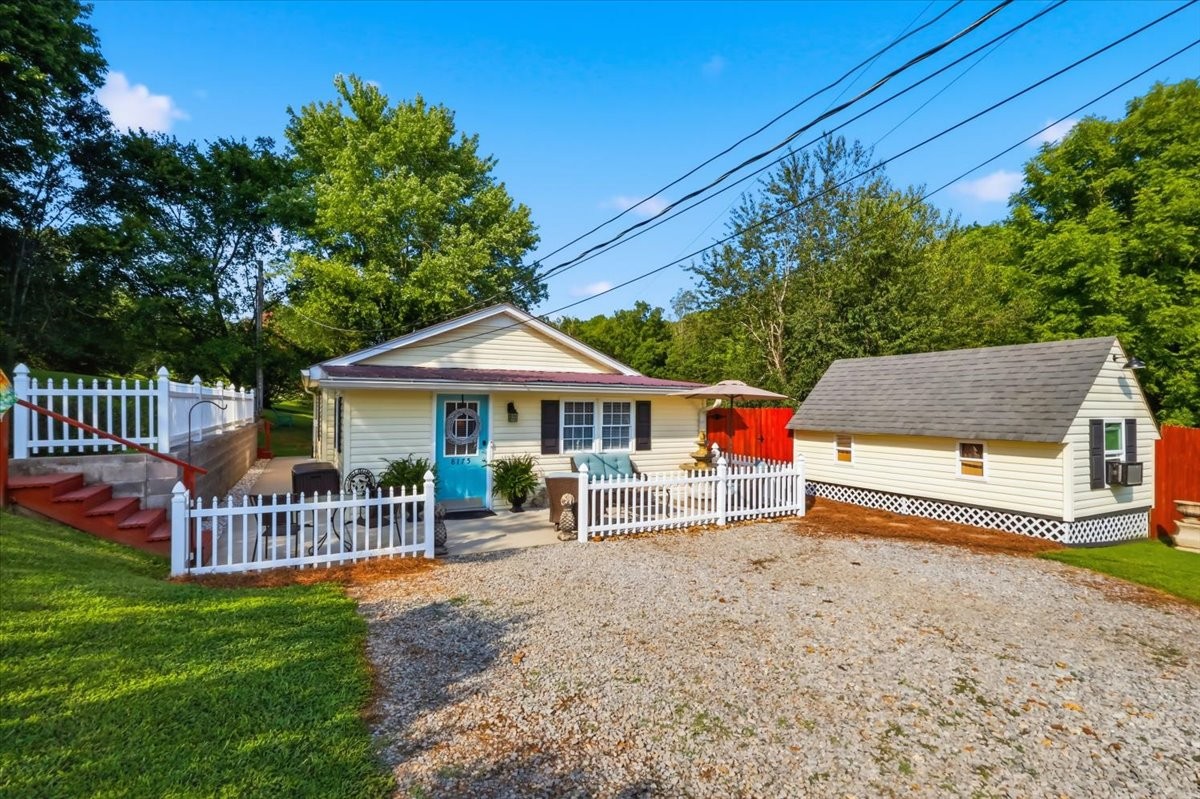 8175 Cedar Grove Rd — photo