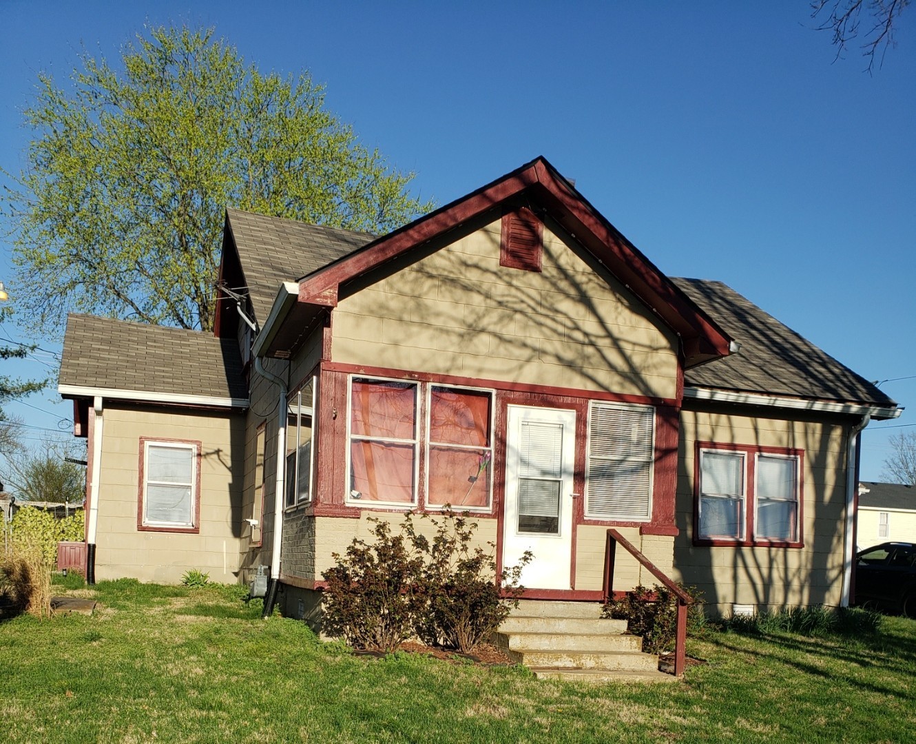 2461 Old Greenbrier Pike — photo