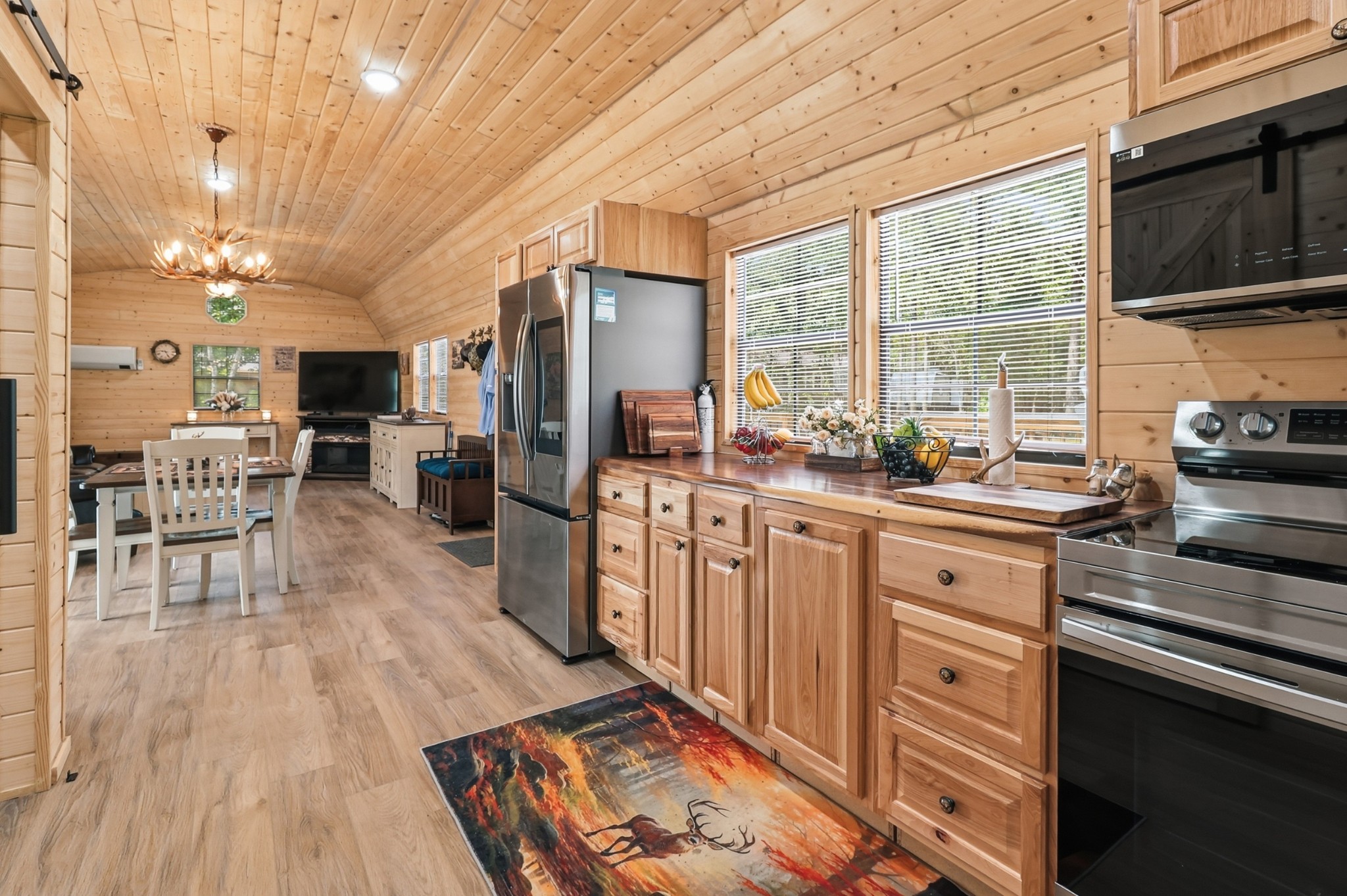 137 Summit Dr — photo