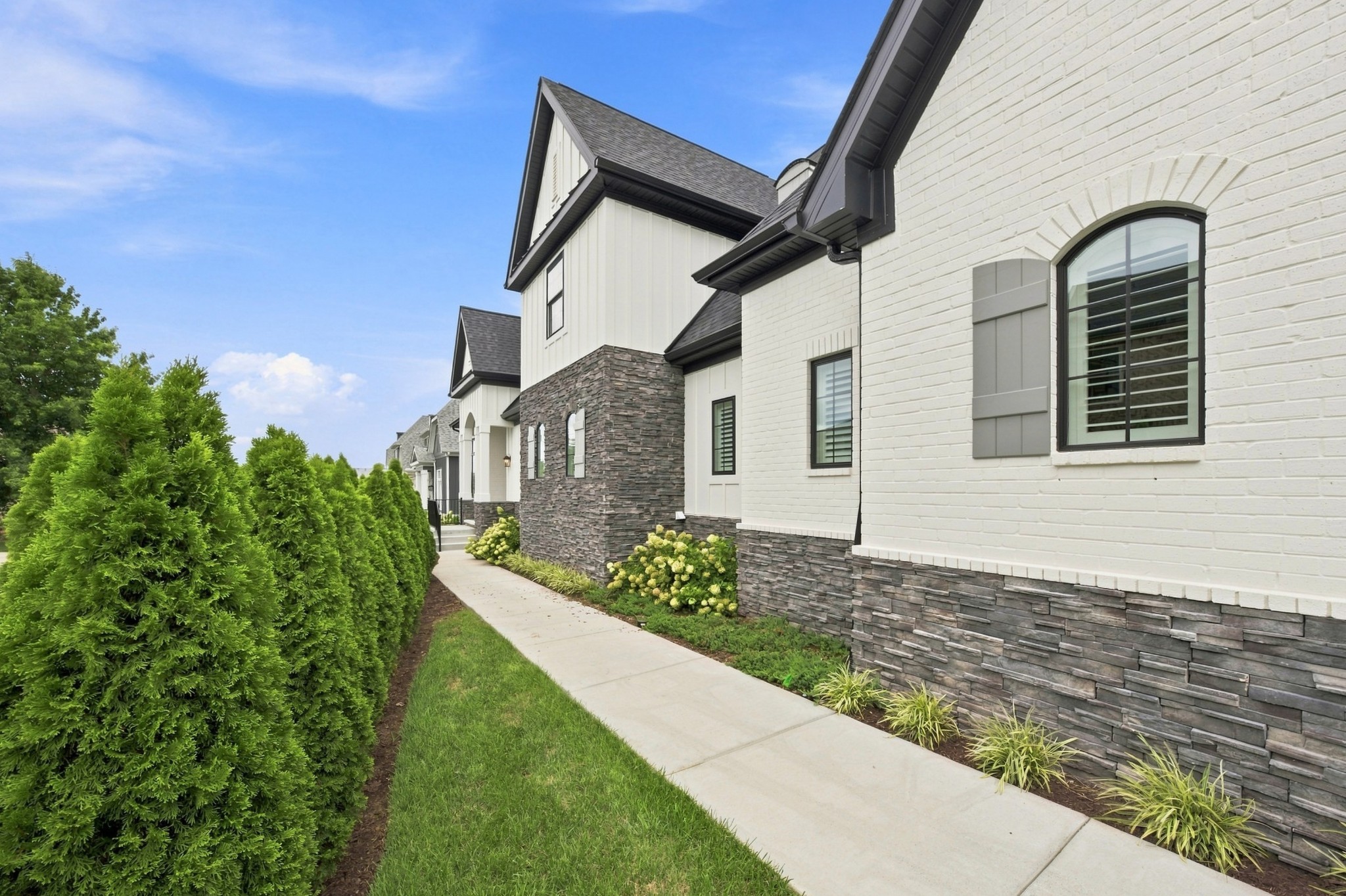 506 Flag Court Pvt — photo