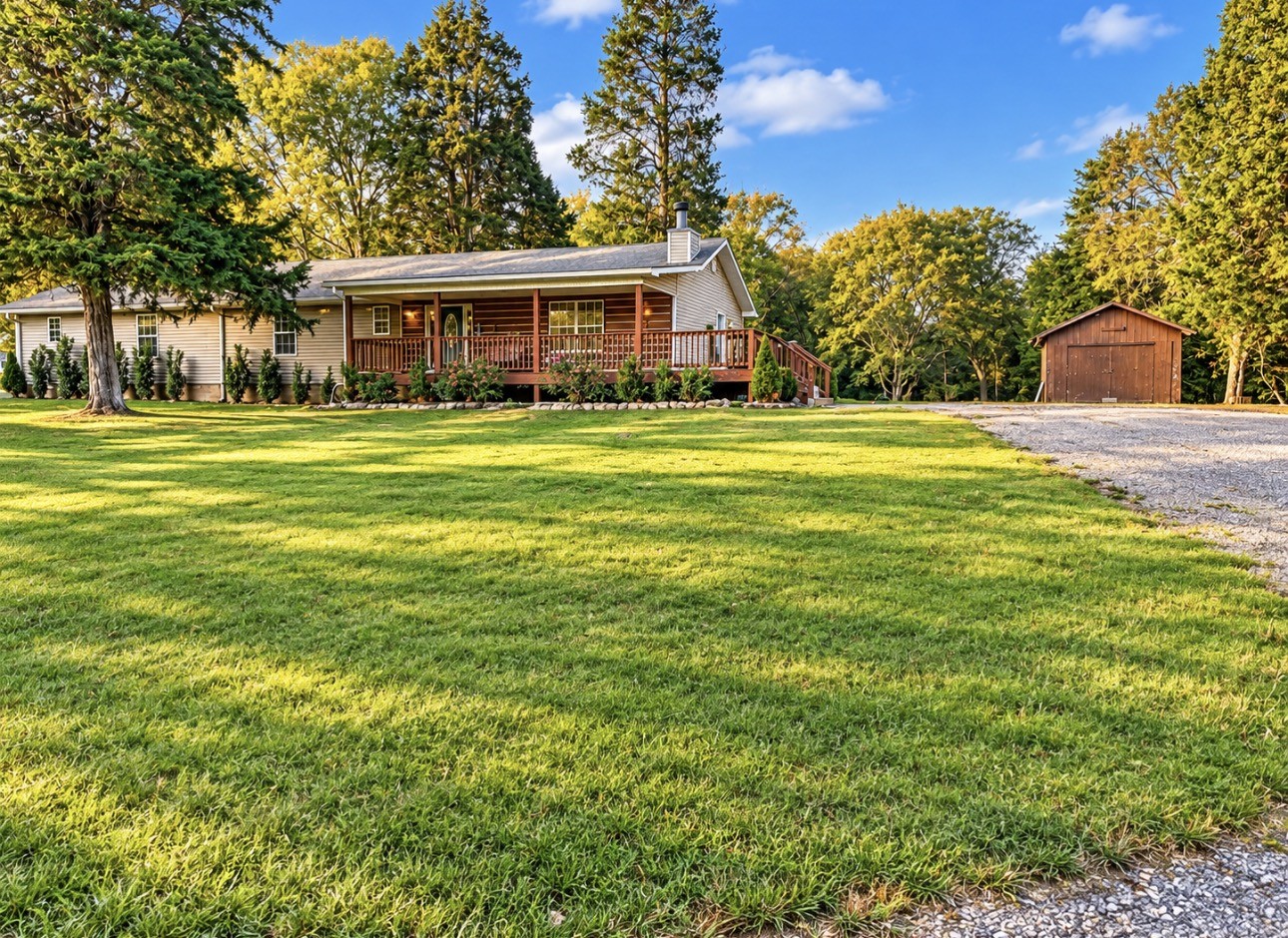 257 Glen Holliday Rd — photo