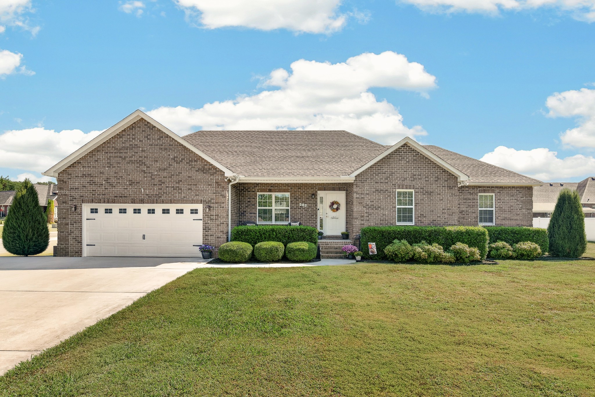 416 Colonial Dr — photo