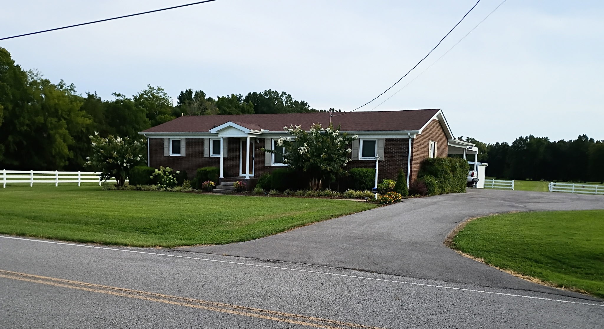 250 Benford Rd — photo
