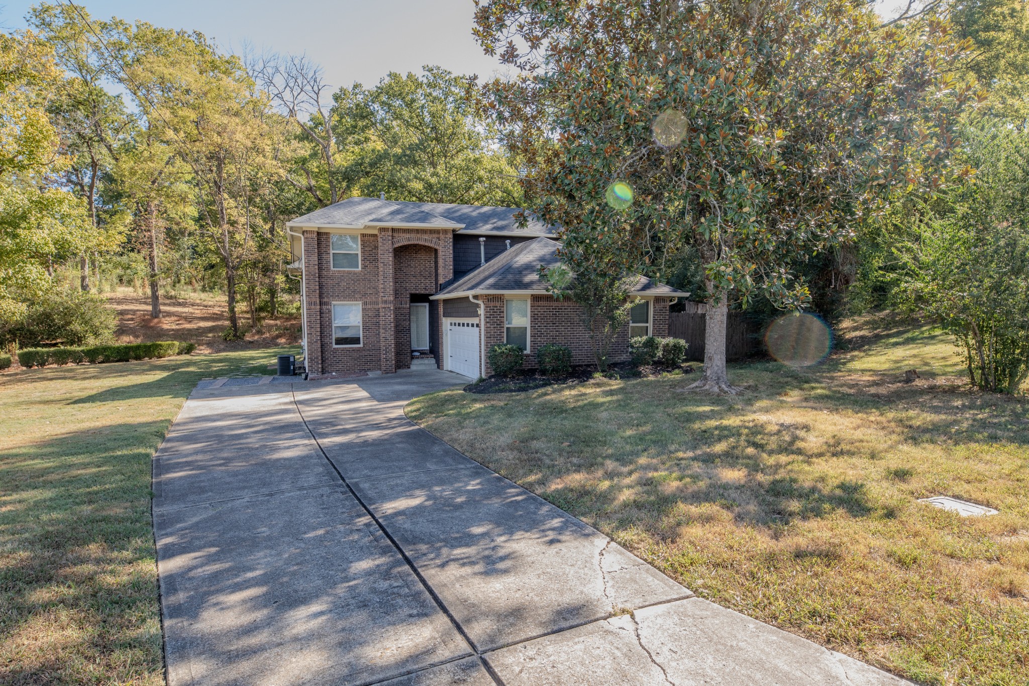 1748 Ridgemere Ct — photo
