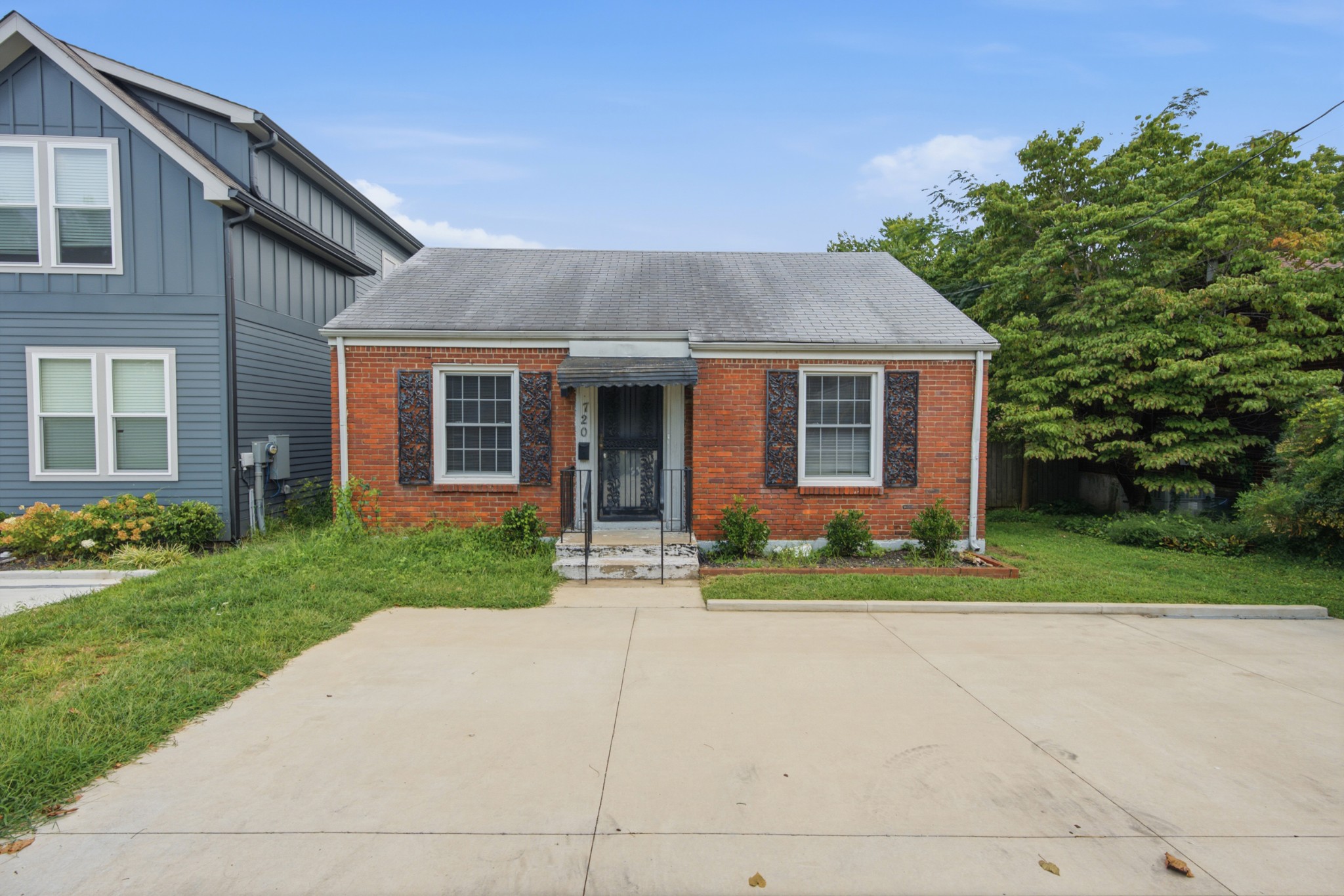 720 Groves Park Rd — photo