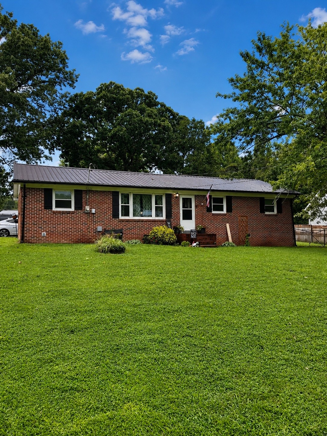205 Dawn Dr — photo