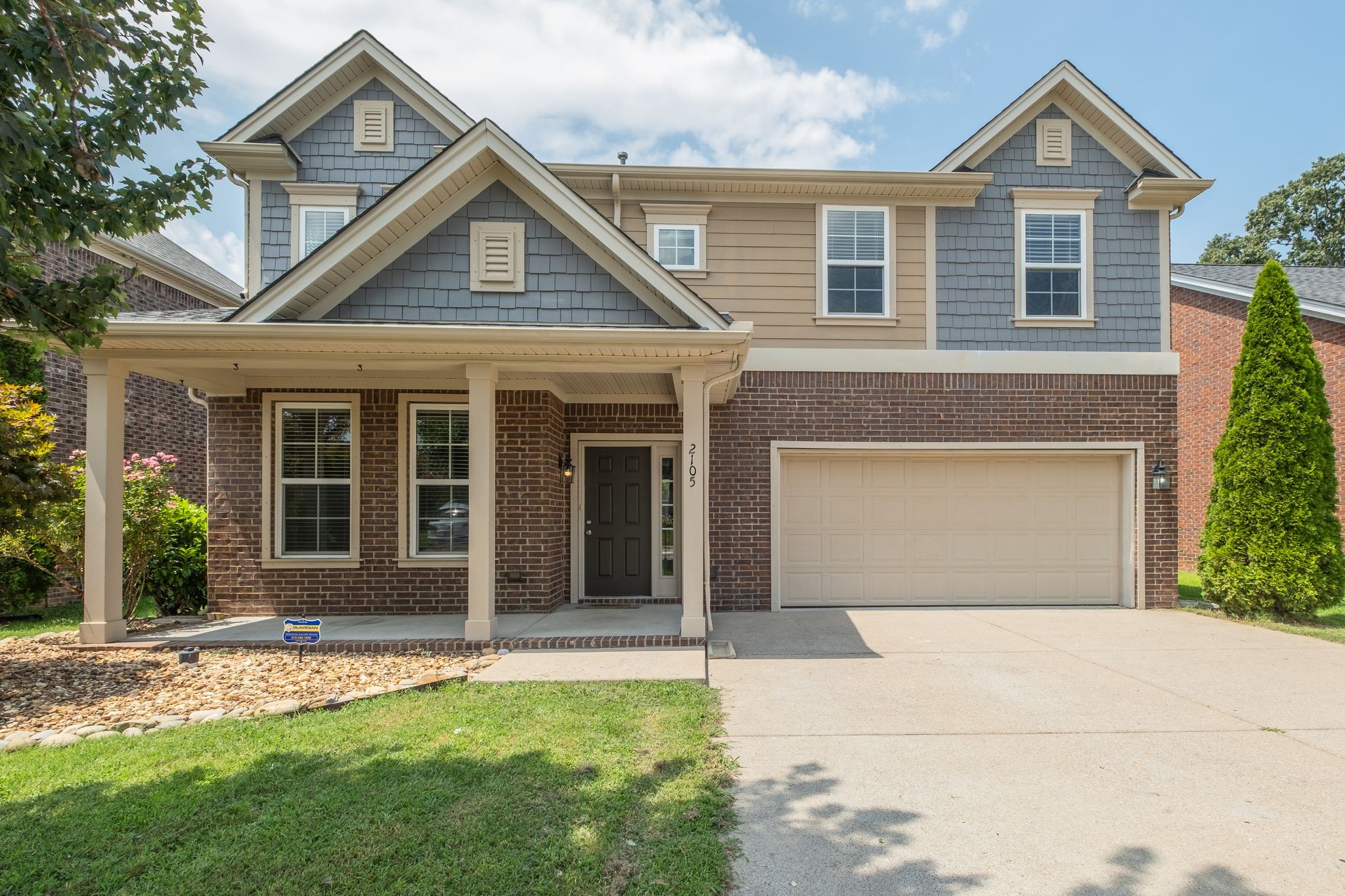 2105 Bedford Bnd — photo