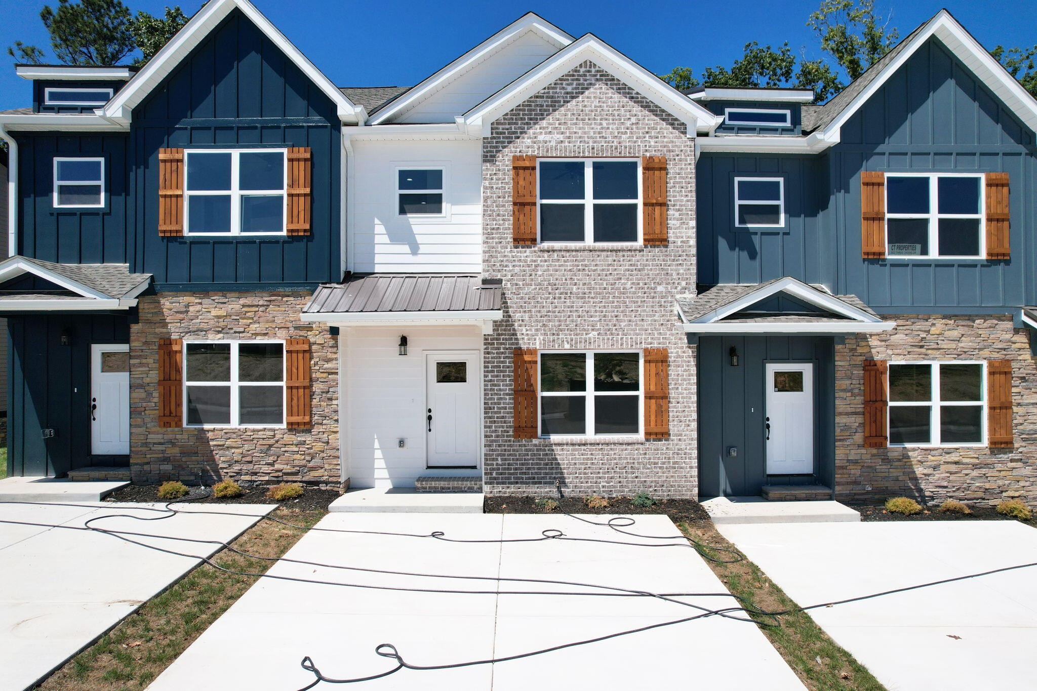 3036 Three Creeks Drive, NW — photo
