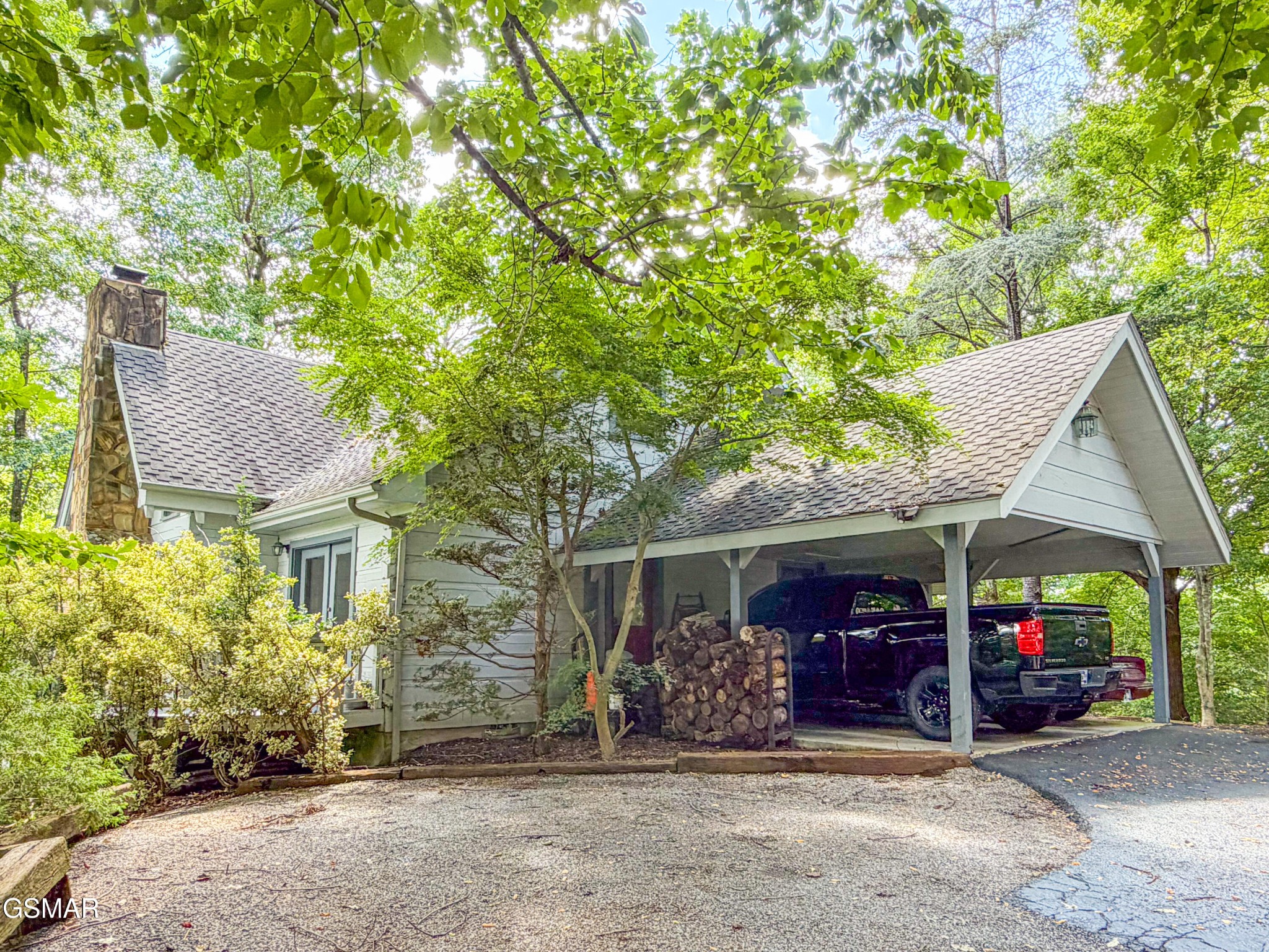 440 Deer Path Lane — photo