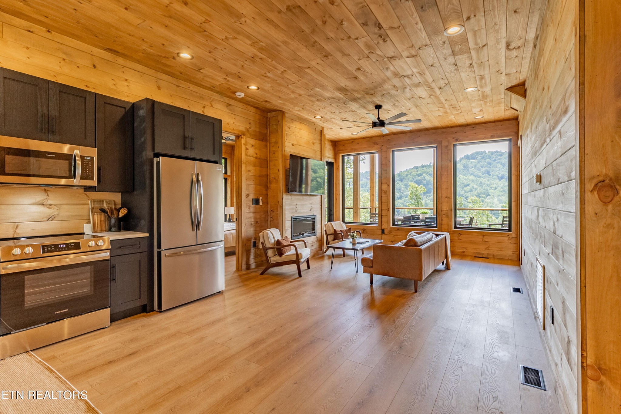 3129 Hatcher Top Road, Sevierville, TN 37862 — photo 3