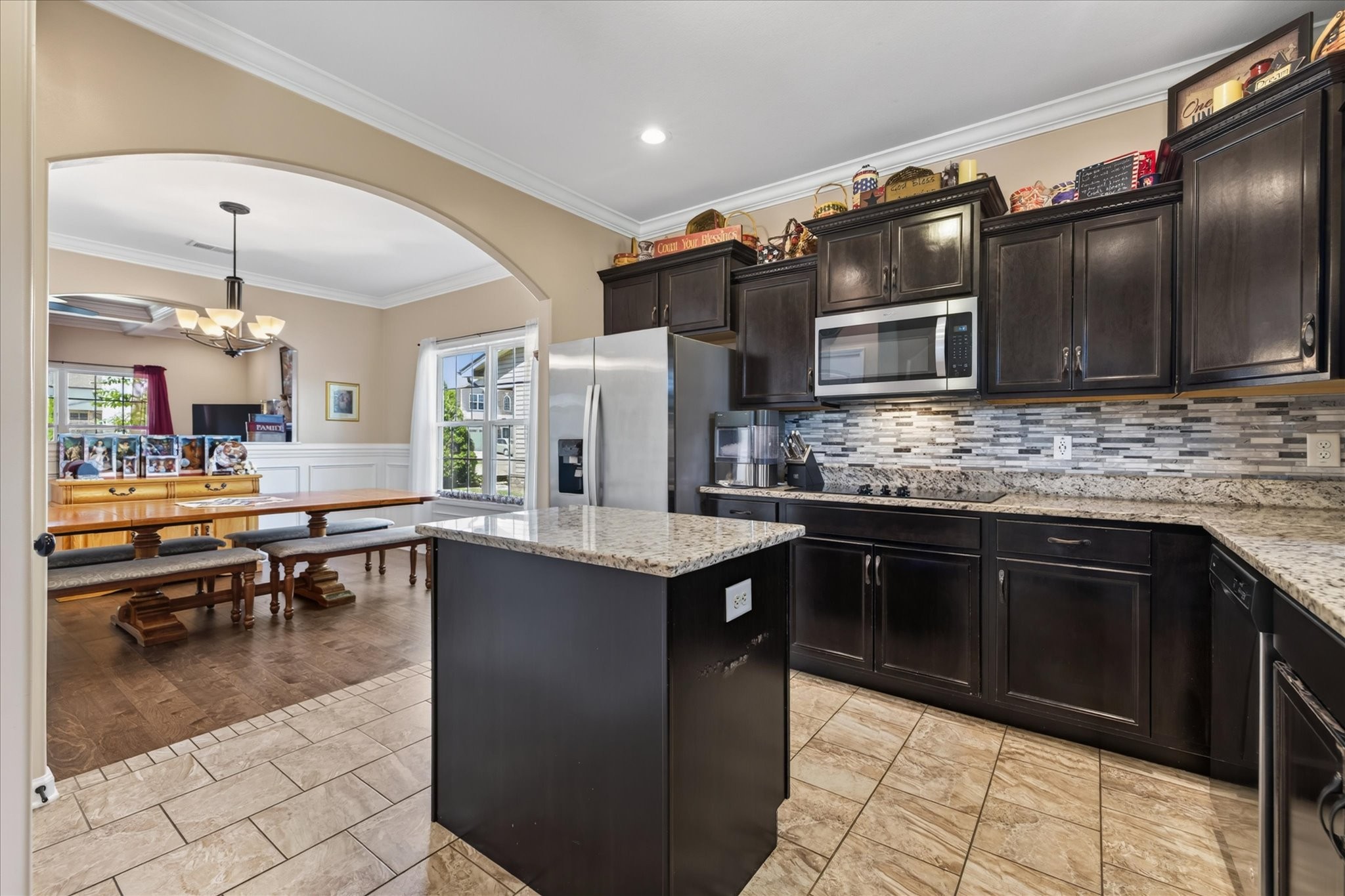 1309 Winterset Dr — photo