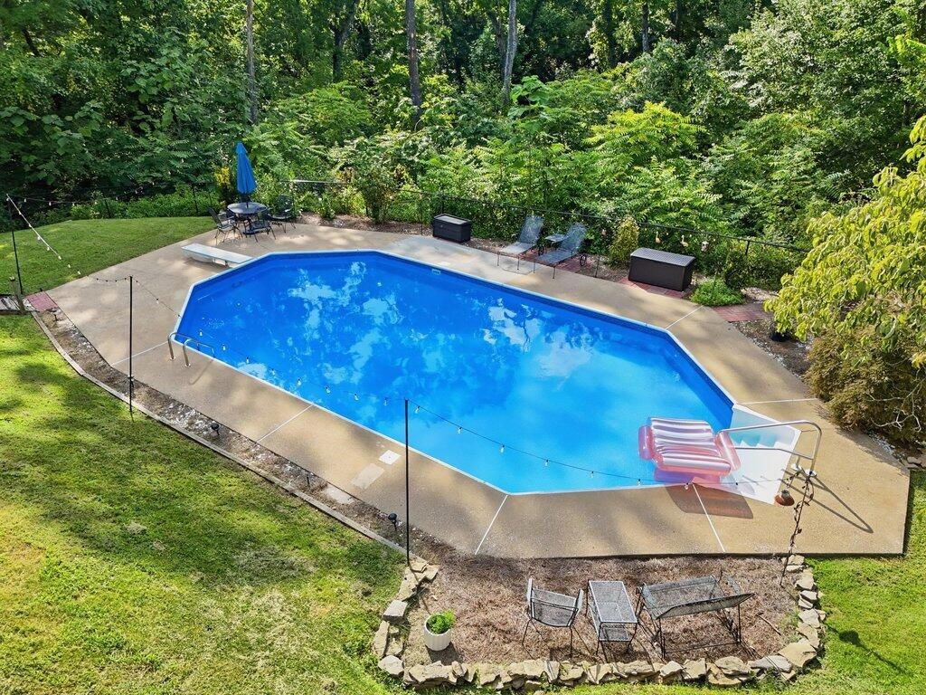 1718 Lake Wood Circle — photo