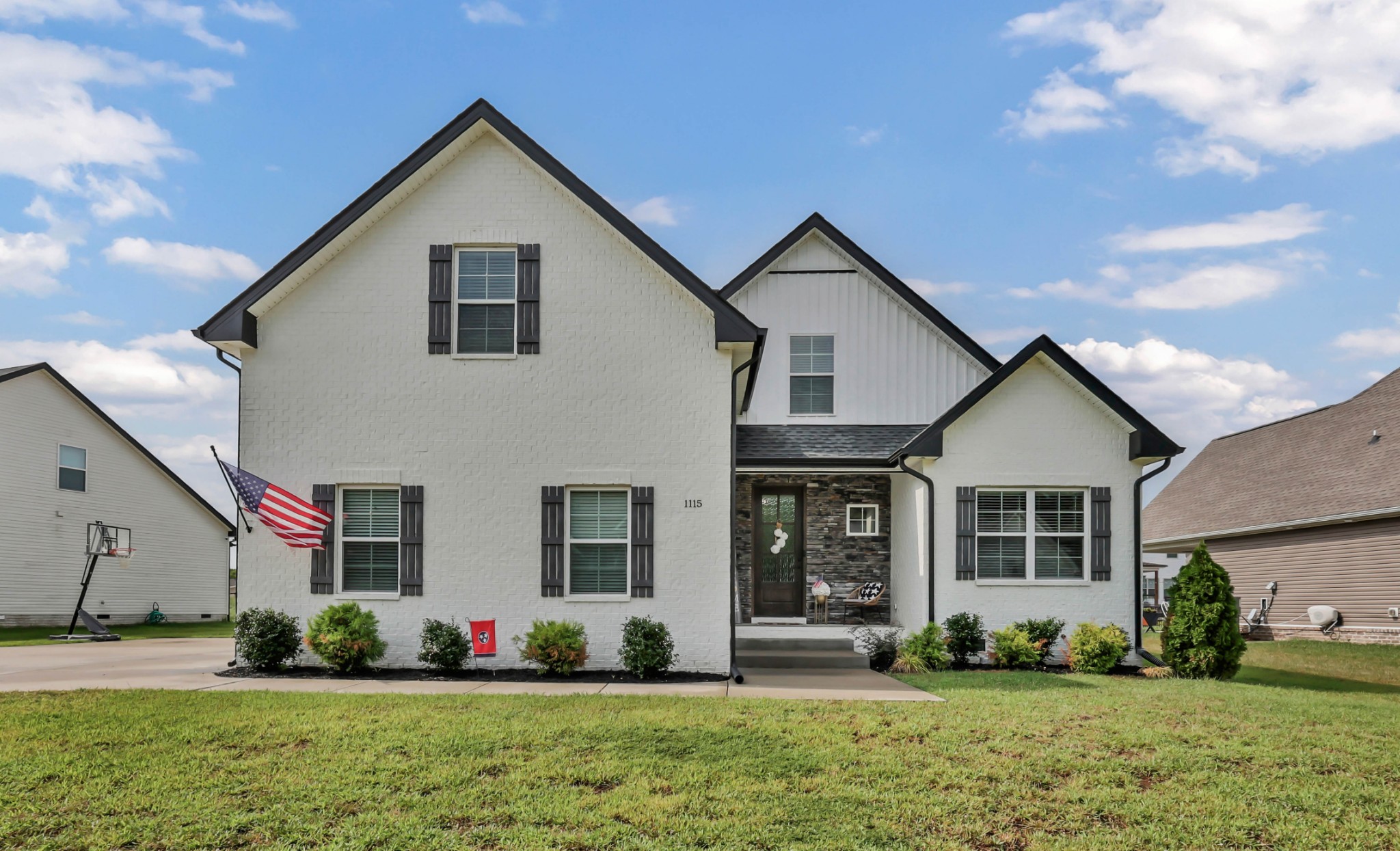 1115 Chagford Dr — photo