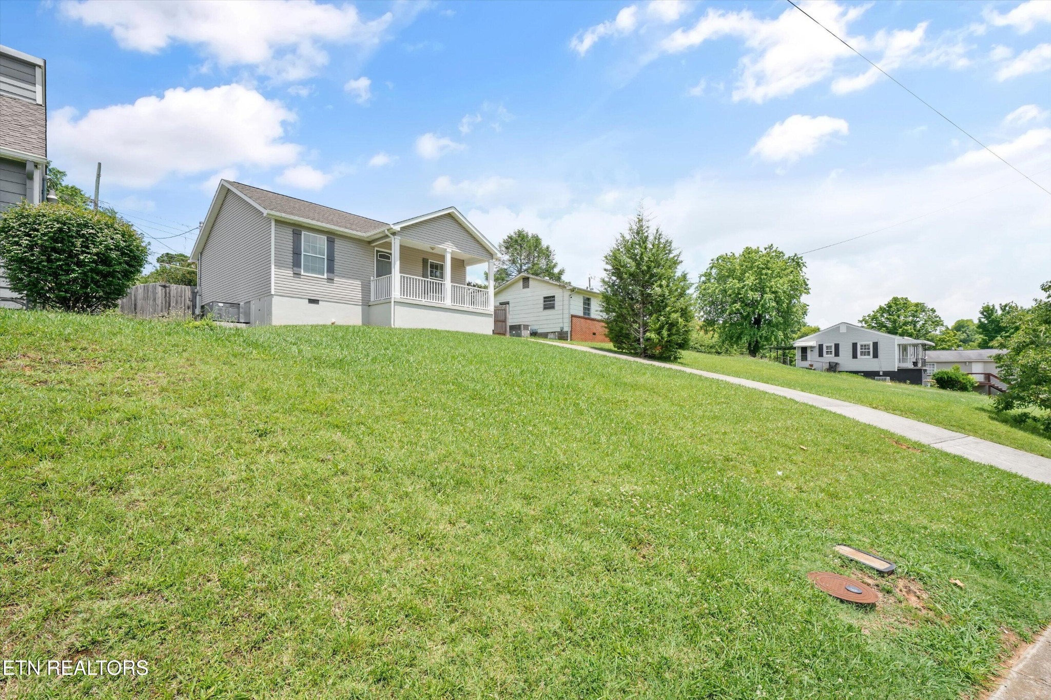 4516 Pleasant Ridge Road, Knoxville, TN 37912 — photo 2