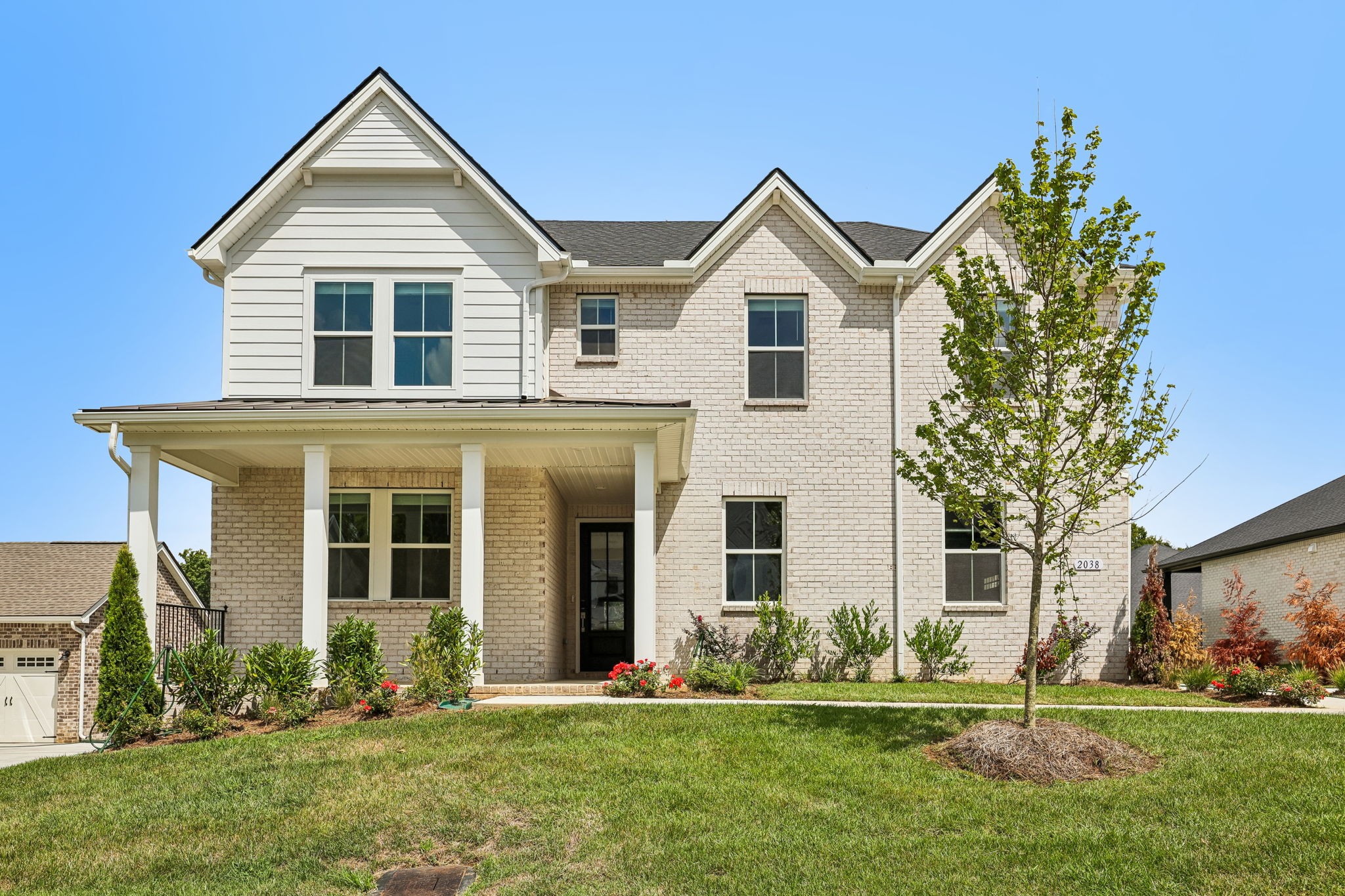 2038 Riley Park Dr — photo