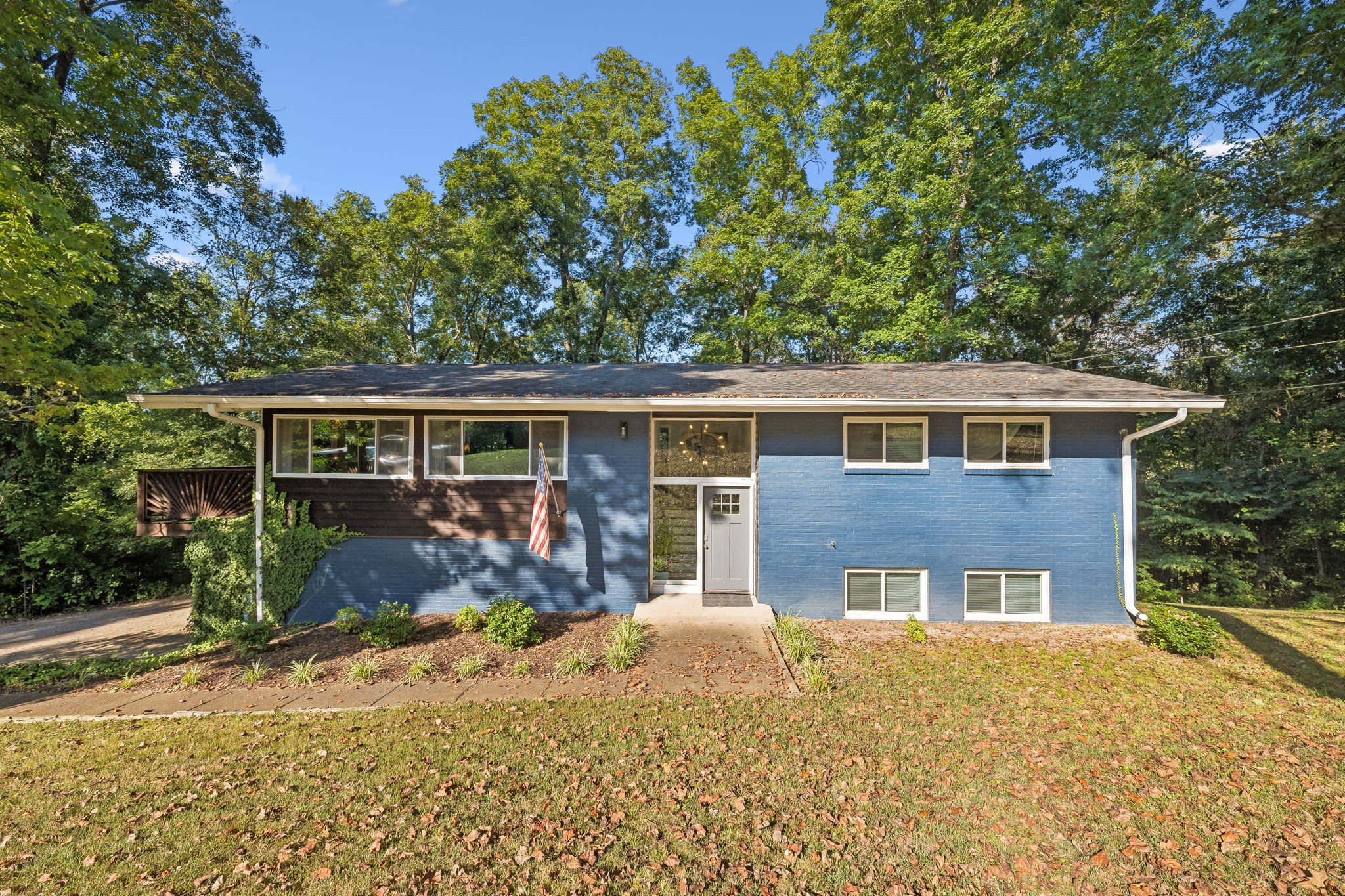 240 Harpeth Hills Dr — photo