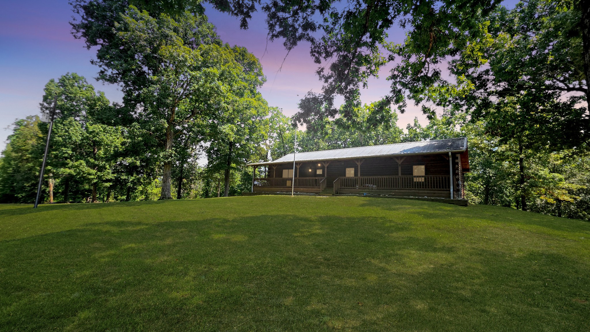 160 Poplar Dr — photo